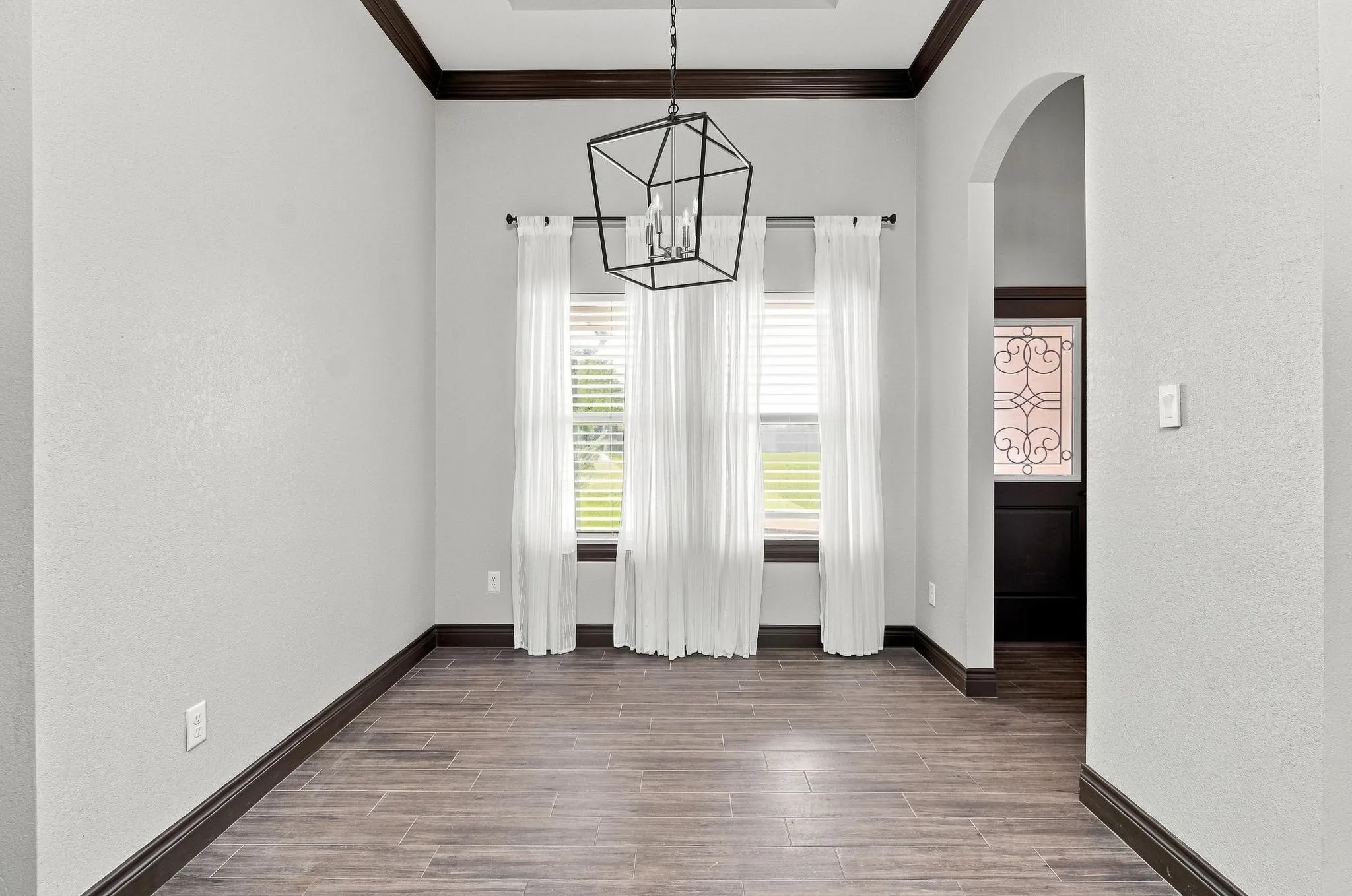 Single Family Residence For Sale in Taylor County , 6517 Cedar Elm Drive, Abilene, Texas 79606, 4 Bedroom, 3 Bathroom, 2 Garage spaces, 1,969 Sqft, built in 2019, mls#21364555, Real Estate Agent in Abilene, Homes For Sale in Taylor county, Homes For Sale in Abilene, Realtor in Abilene Texas, Real Estate Brokerage Independent Realty Texas, Luminita Cordes Realtor