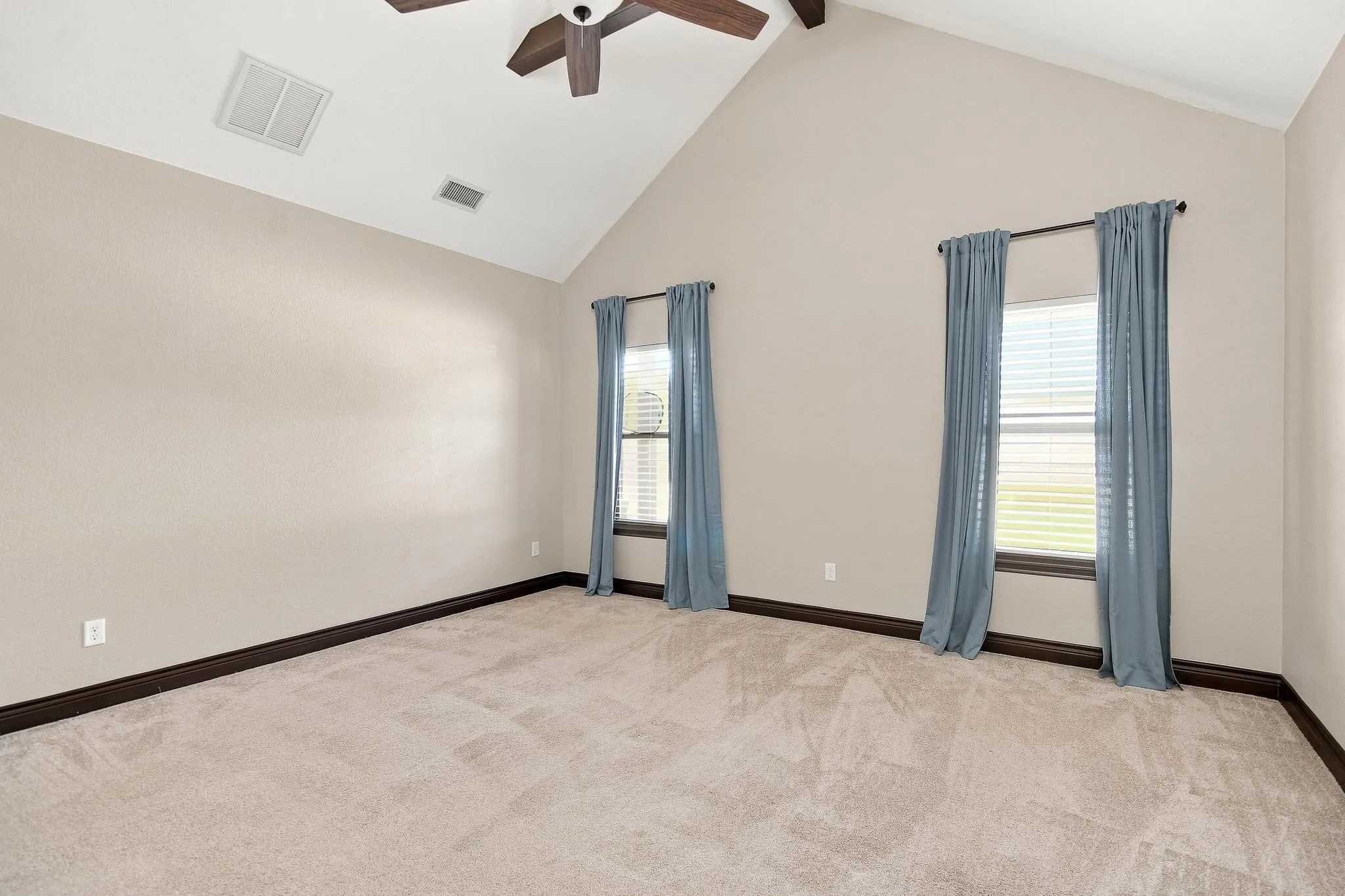 Single Family Residence For Sale in Taylor County , 6517 Cedar Elm Drive, Abilene, Texas 79606, 4 Bedroom, 3 Bathroom, 2 Garage spaces, 1,969 Sqft, built in 2019, mls#21364555, Real Estate Agent in Abilene, Homes For Sale in Taylor county, Homes For Sale in Abilene, Realtor in Abilene Texas, Real Estate Brokerage Independent Realty Texas, Luminita Cordes Realtor