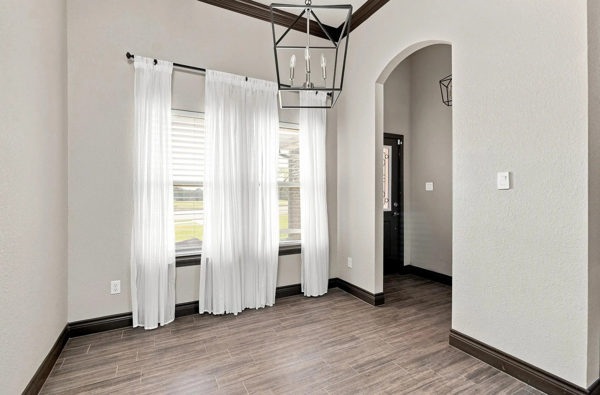 Single Family Residence For Sale in Taylor County , 6517 Cedar Elm Drive, Abilene, Texas 79606, 4 Bedroom, 3 Bathroom, 2 Garage spaces, 1,969 Sqft, built in 2019, mls#21364555, Real Estate Agent in Abilene, Homes For Sale in Taylor county, Homes For Sale in Abilene, Realtor in Abilene Texas, Real Estate Brokerage Independent Realty Texas, Luminita Cordes Realtor
