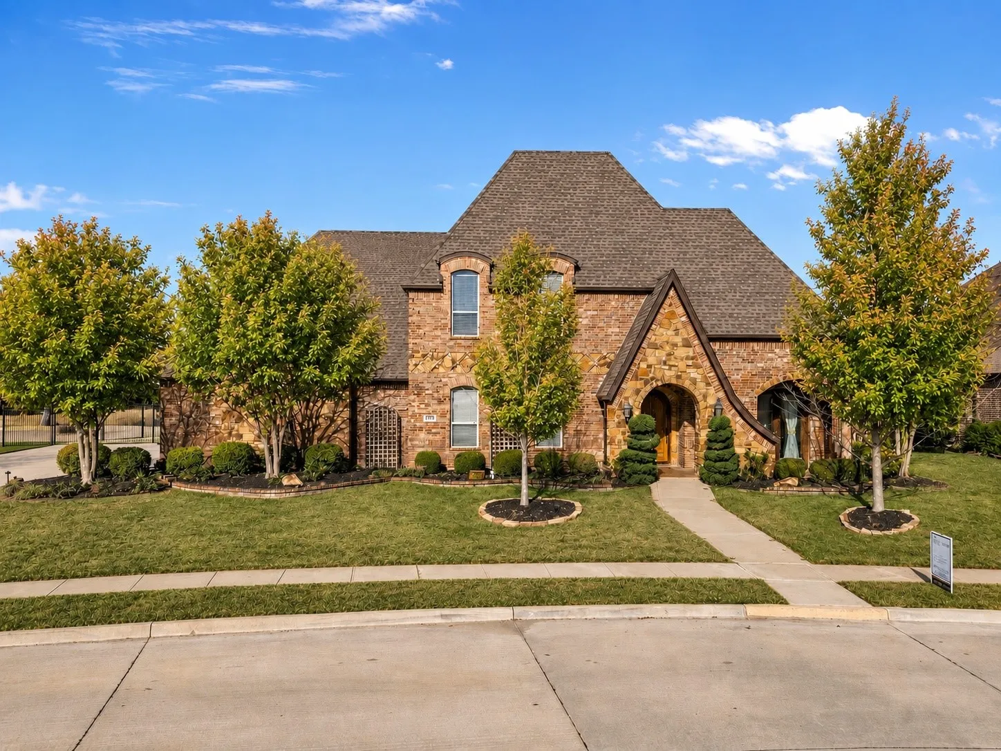 Single Family Residence For Sale in Tarrant County , 614 Cross Timbers Drive, Keller, Texas 76248, 4 Bedroom, 5 Bathroom, 3 Garage spaces, 4,072 Sqft, built in 2008, mls#21364568, Real Estate Agent in Keller, Homes For Sale in Tarrant county, Homes For Sale in Keller, Realtor in Keller Texas, Real Estate Brokerage Independent Realty Texas, Luminita Cordes Realtor