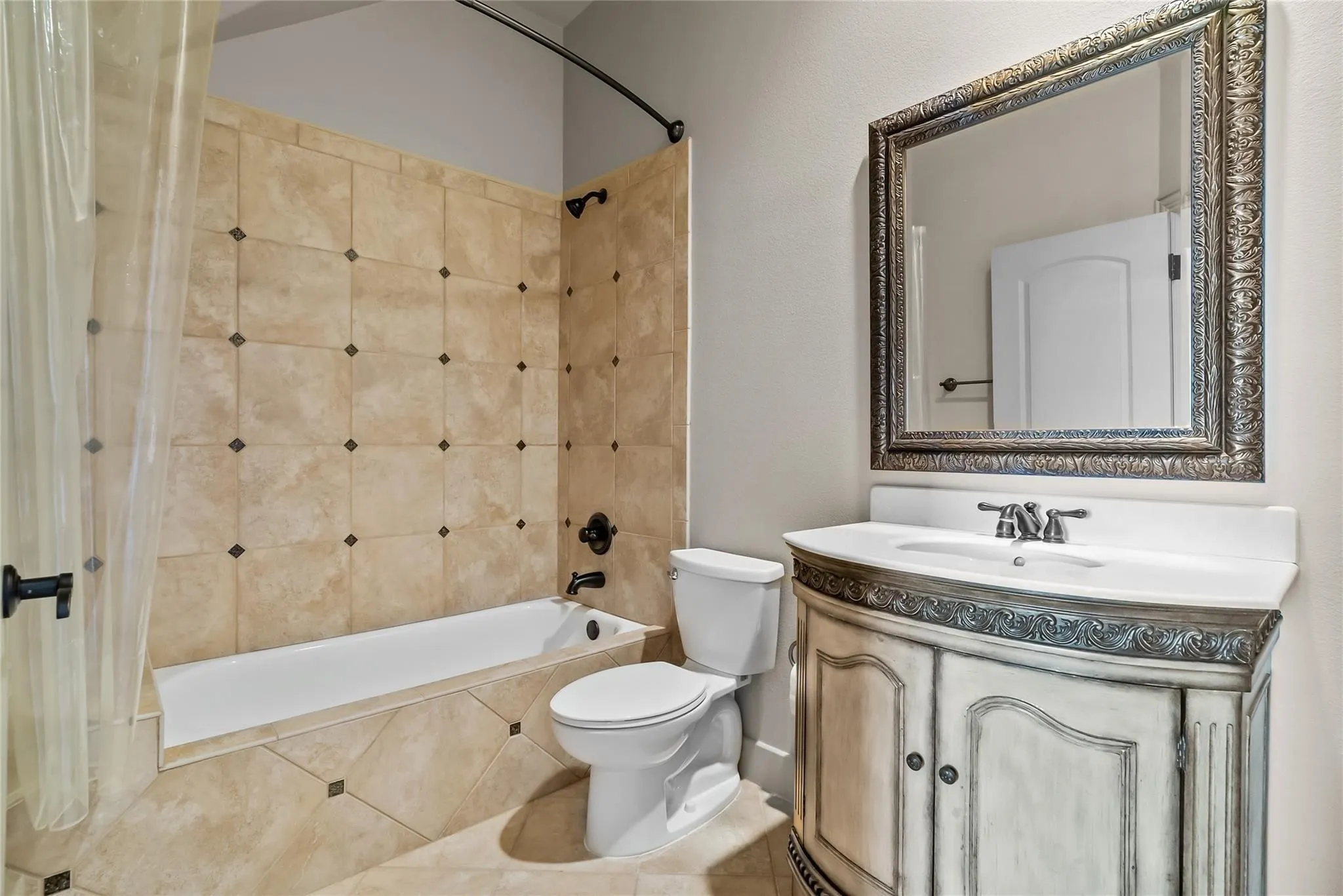 Single Family Residence For Sale in Tarrant County , 614 Cross Timbers Drive, Keller, Texas 76248, 4 Bedroom, 5 Bathroom, 3 Garage spaces, 4,072 Sqft, built in 2008, mls#21364568, Real Estate Agent in Keller, Homes For Sale in Tarrant county, Homes For Sale in Keller, Realtor in Keller Texas, Real Estate Brokerage Independent Realty Texas, Luminita Cordes Realtor