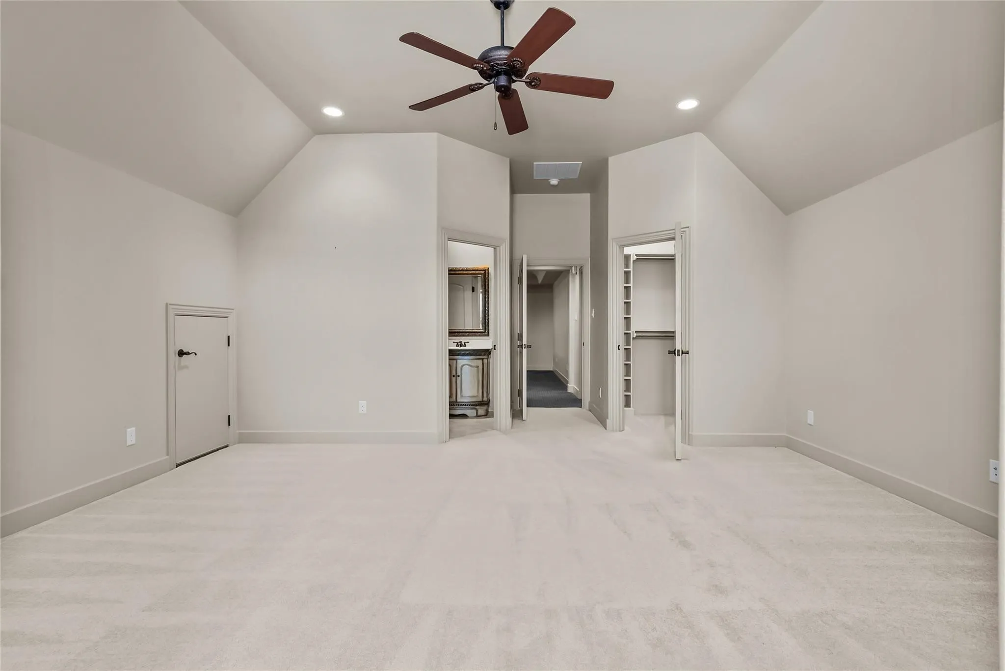 Single Family Residence For Sale in Tarrant County , 614 Cross Timbers Drive, Keller, Texas 76248, 4 Bedroom, 5 Bathroom, 3 Garage spaces, 4,072 Sqft, built in 2008, mls#21364568, Real Estate Agent in Keller, Homes For Sale in Tarrant county, Homes For Sale in Keller, Realtor in Keller Texas, Real Estate Brokerage Independent Realty Texas, Luminita Cordes Realtor