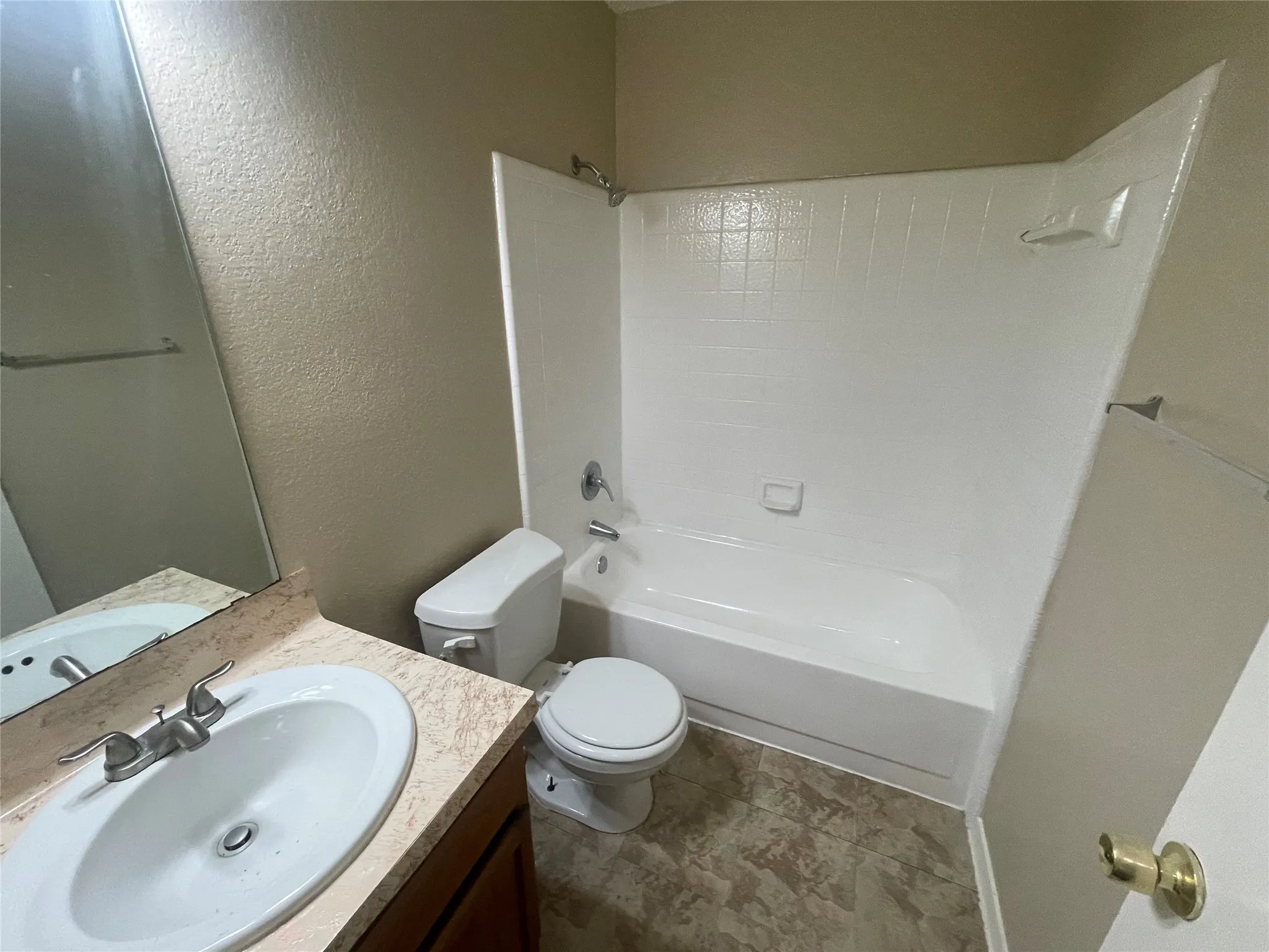 Single Family Residence For Rent in Dallas County , 1319 Glencliff Court, Dallas, Texas 75217, 3 Bedroom, 2 Bathroom, 2 Garage spaces, 1,141 Sqft, built in 1985, mls#21364571, Real Estate Agent in Dallas, Homes For Rent in Dallas county, Homes For Rent in Dallas, Realtor in Dallas Texas, Real Estate Brokerage Independent Realty Texas, Luminita Cordes Realtor