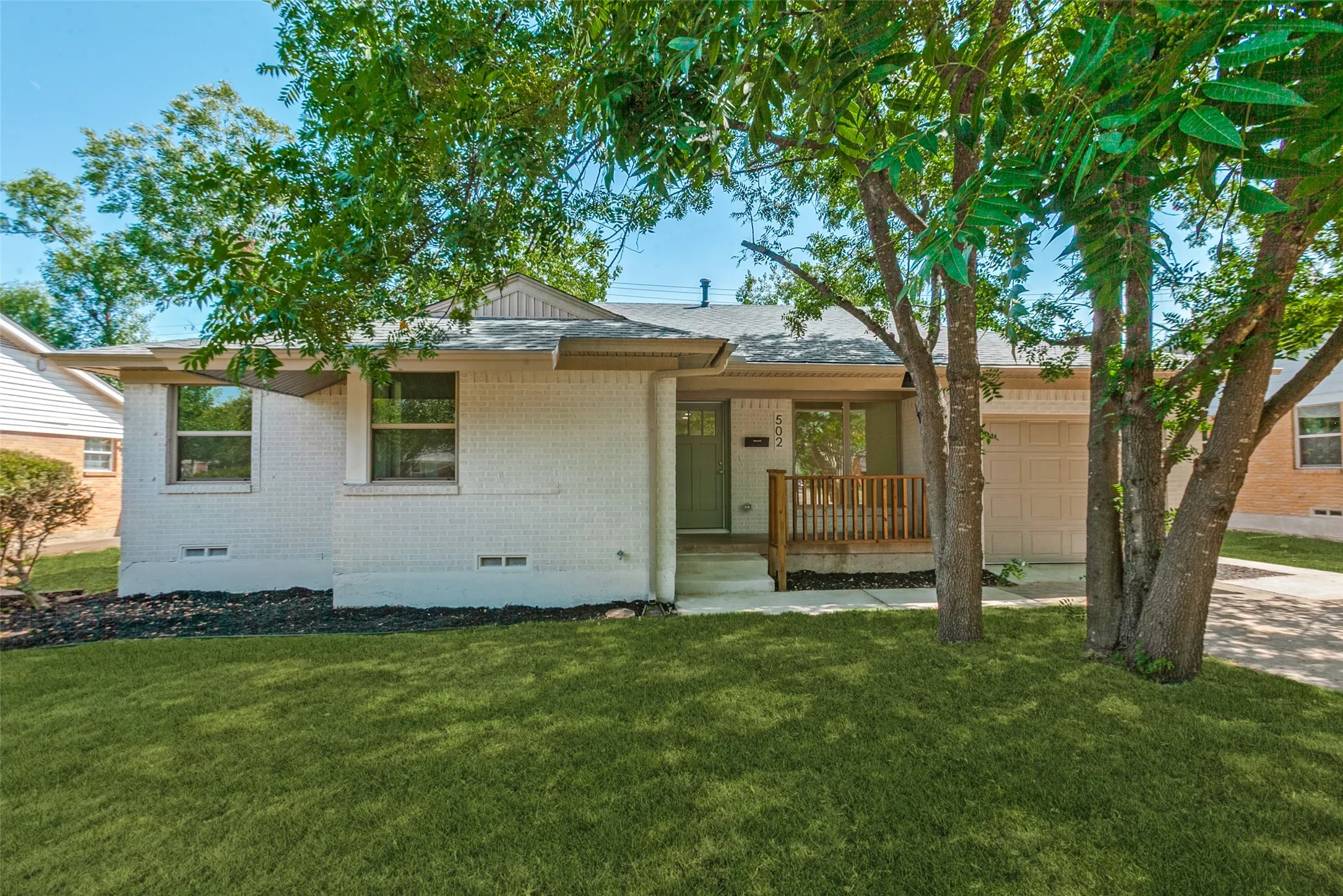 Single Family Residence For Sale in Dallas County , 502 Rorary Drive, Richardson, Texas 75081, 3 Bedroom, 2 Bathroom, 1 Garage spaces, 1,299 Sqft, built in 1959, mls#21364547, Real Estate Agent in Richardson, Homes For Sale in Dallas county, Homes For Sale in Richardson, Realtor in Richardson Texas, Real Estate Brokerage Independent Realty Texas, Luminita Cordes Realtor