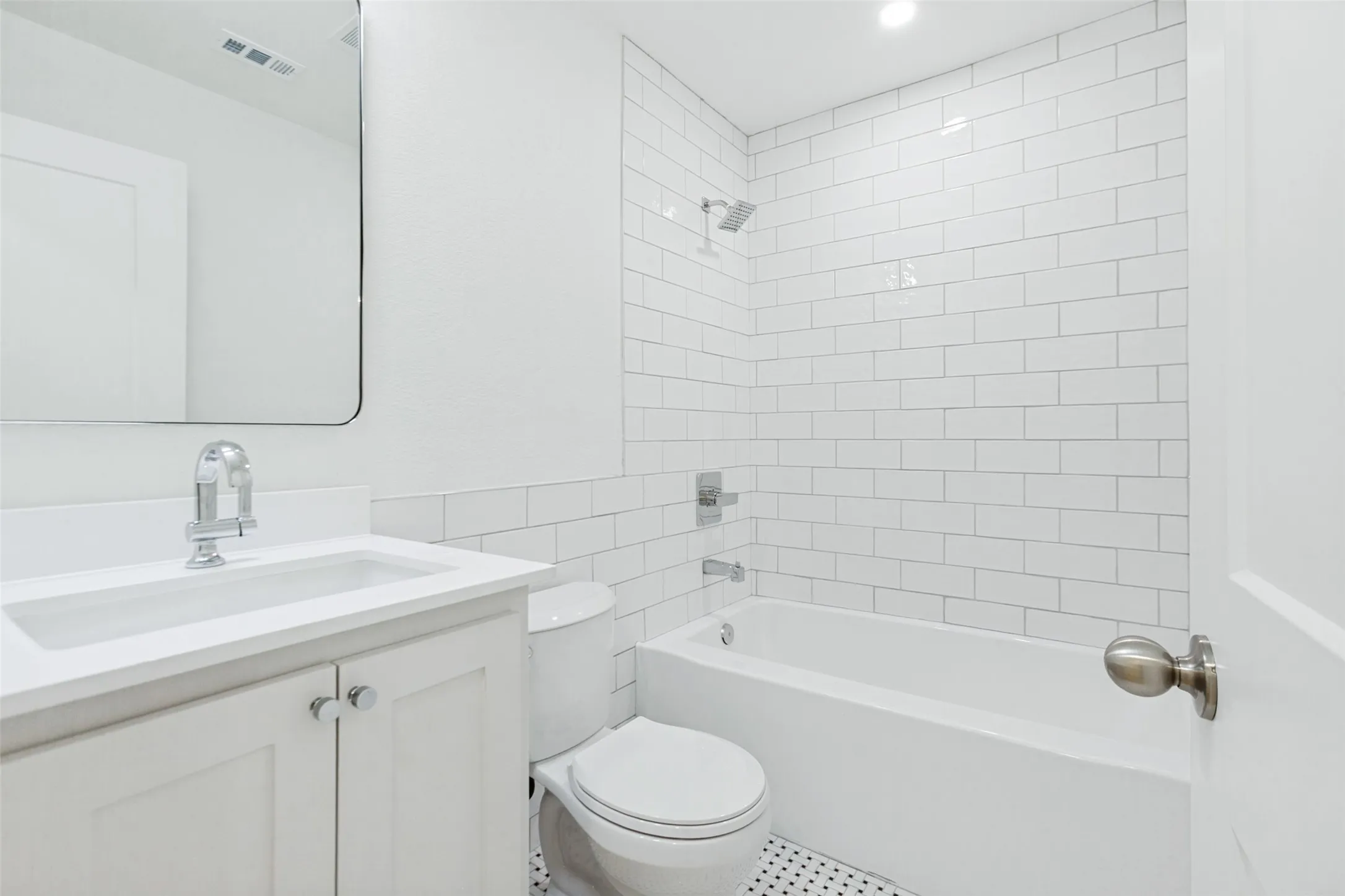 Single Family Residence For Sale in Dallas County , 502 Rorary Drive, Richardson, Texas 75081, 3 Bedroom, 2 Bathroom, 1 Garage spaces, 1,299 Sqft, built in 1959, mls#21364547, Real Estate Agent in Richardson, Homes For Sale in Dallas county, Homes For Sale in Richardson, Realtor in Richardson Texas, Real Estate Brokerage Independent Realty Texas, Luminita Cordes Realtor