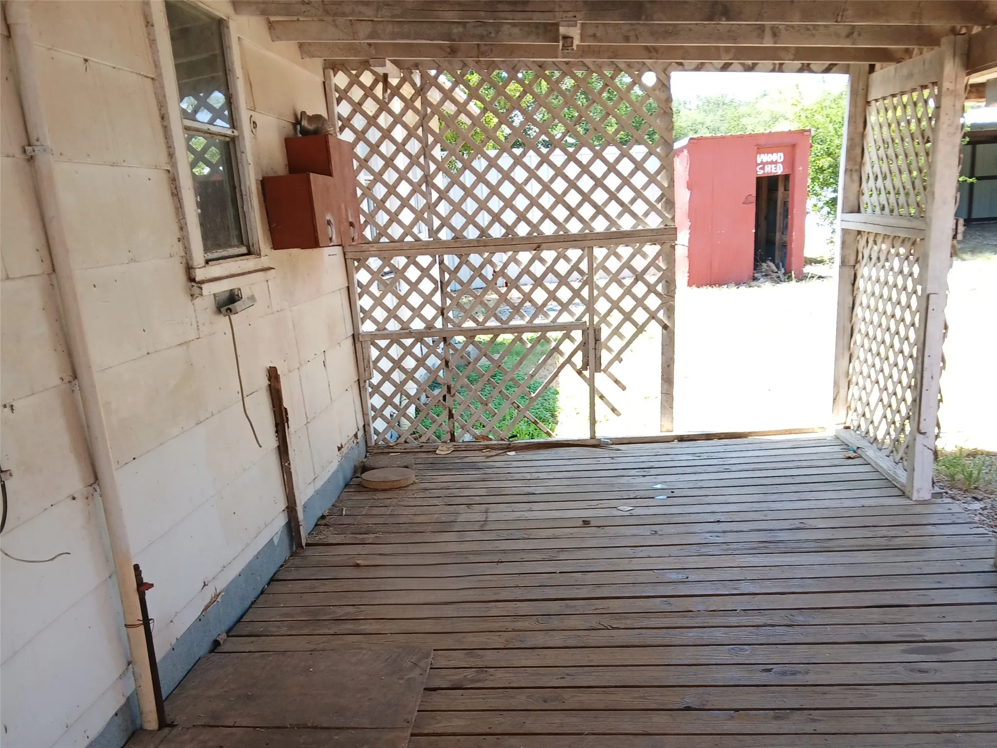 Single Family Residence For Sale in Coleman County , 600 W 14TH Street, Coleman, Texas 76834, 3 Bedroom, 1 Bathroom, Garage spaces, 1,004 Sqft, built in 0, mls#21364576, Real Estate Agent in Coleman, Homes For Sale in Coleman county, Homes For Sale in Coleman, Realtor in Coleman Texas, Real Estate Brokerage Independent Realty Texas, Luminita Cordes Realtor