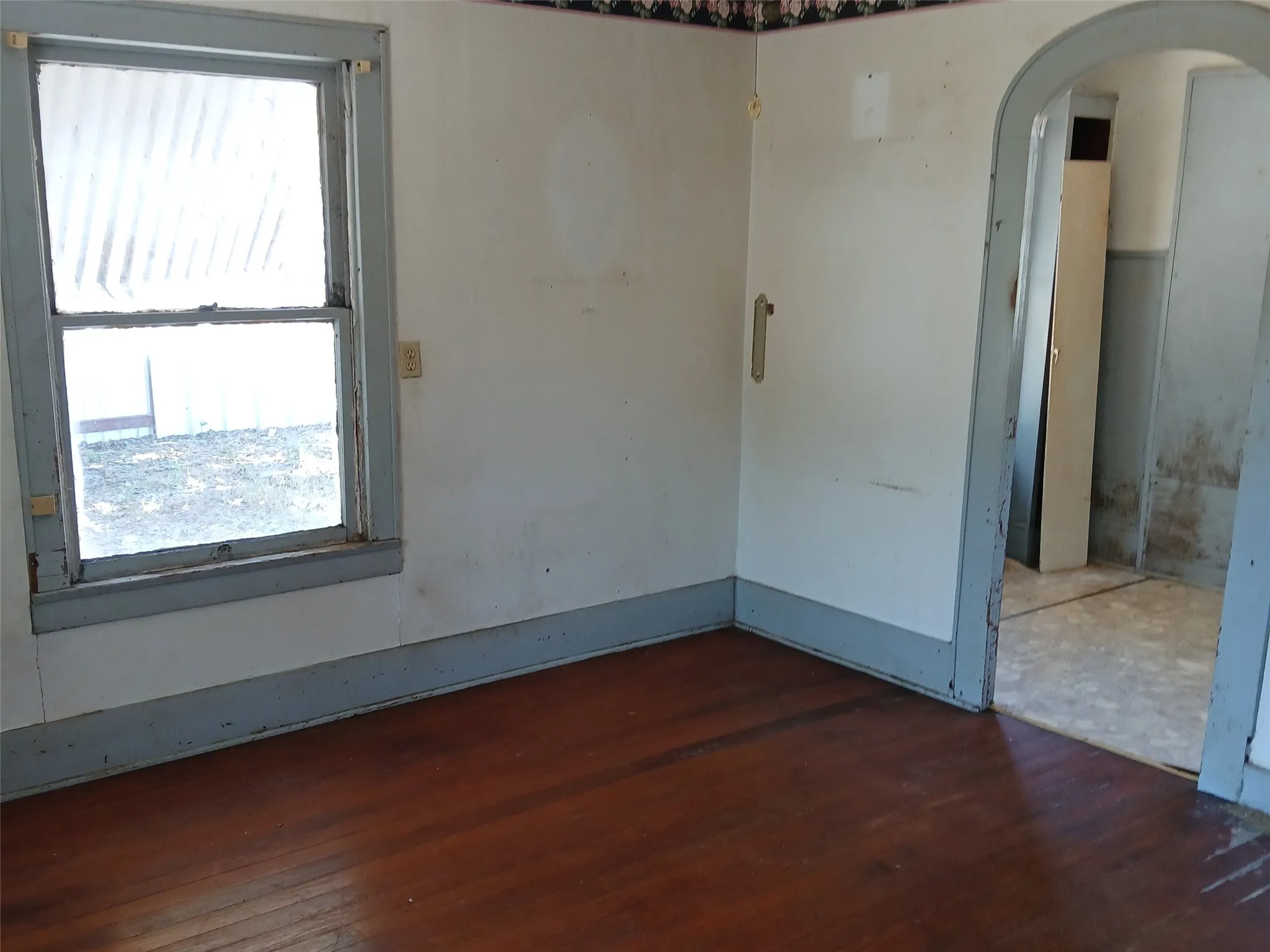 Single Family Residence For Sale in Coleman County , 600 W 14TH Street, Coleman, Texas 76834, 3 Bedroom, 1 Bathroom, Garage spaces, 1,004 Sqft, built in 0, mls#21364576, Real Estate Agent in Coleman, Homes For Sale in Coleman county, Homes For Sale in Coleman, Realtor in Coleman Texas, Real Estate Brokerage Independent Realty Texas, Luminita Cordes Realtor