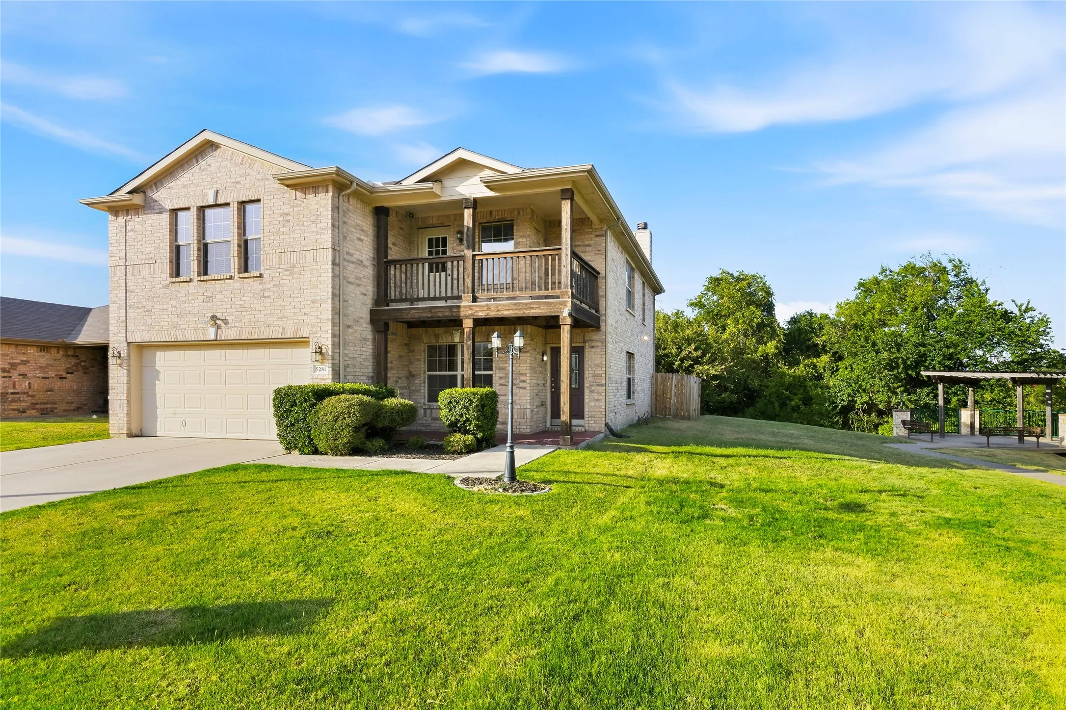 Single Family Residence For Sale in Tarrant County , 5281 Placid Drive, Haltom City, Texas 76117, 4 Bedroom, 3 Bathroom, 2 Garage spaces, 2,880 Sqft, built in 2006, mls#21348756, Real Estate Agent in Haltom City, Homes For Sale in Tarrant county, Homes For Sale in Haltom City, Realtor in Haltom City Texas, Real Estate Brokerage Independent Realty Texas, Luminita Cordes Realtor