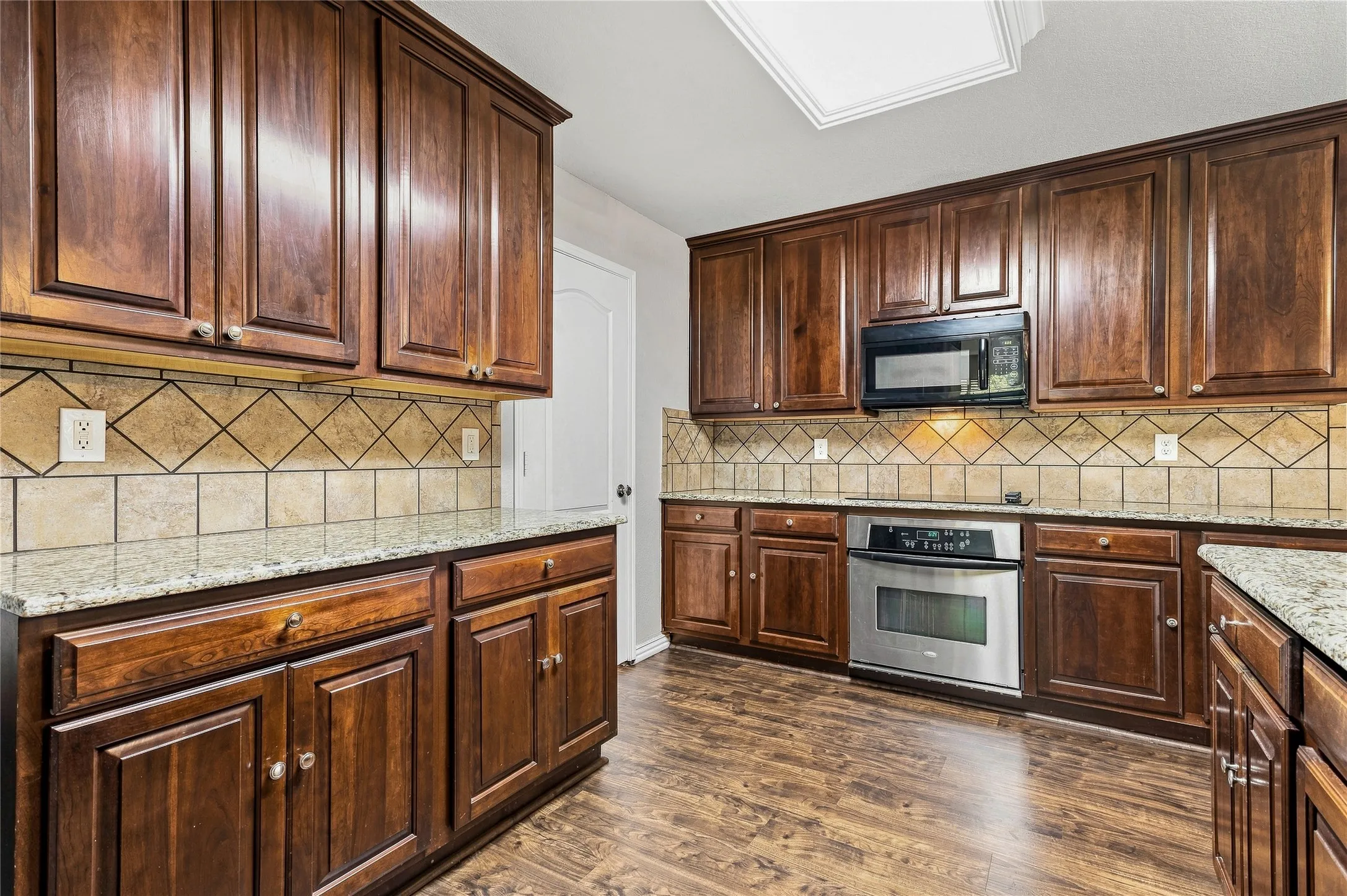 Single Family Residence For Sale in Tarrant County , 5281 Placid Drive, Haltom City, Texas 76117, 4 Bedroom, 3 Bathroom, 2 Garage spaces, 2,880 Sqft, built in 2006, mls#21348756, Real Estate Agent in Haltom City, Homes For Sale in Tarrant county, Homes For Sale in Haltom City, Realtor in Haltom City Texas, Real Estate Brokerage Independent Realty Texas, Luminita Cordes Realtor