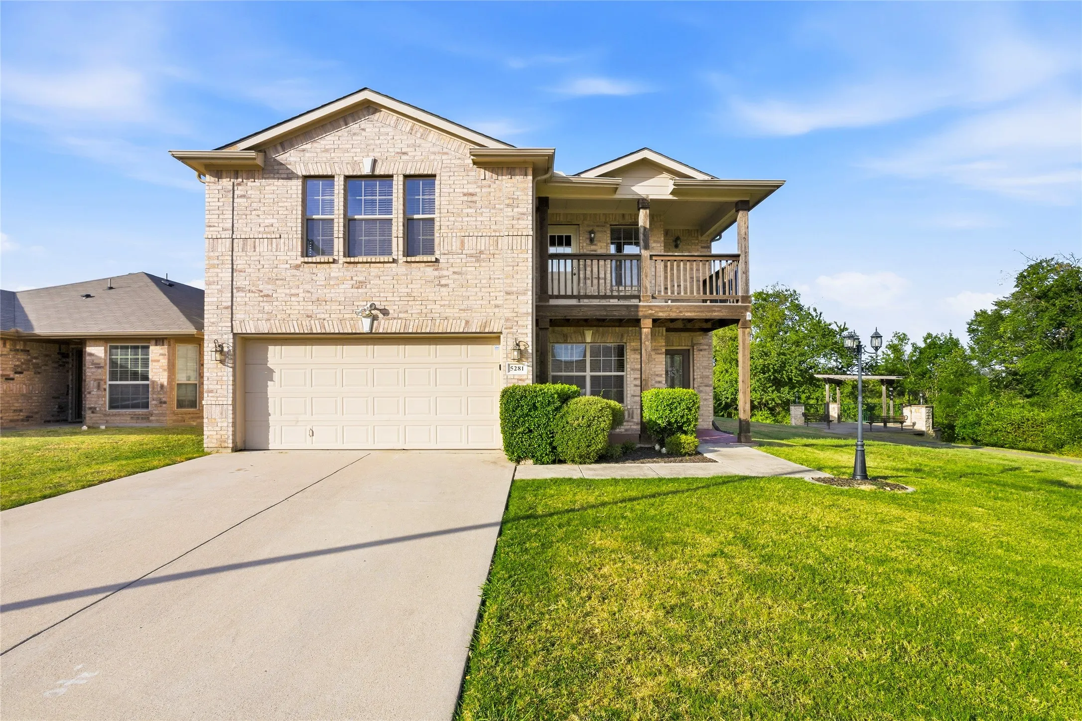 Single Family Residence For Sale in Tarrant County , 5281 Placid Drive, Haltom City, Texas 76117, 4 Bedroom, 3 Bathroom, 2 Garage spaces, 2,880 Sqft, built in 2006, mls#21348756, Real Estate Agent in Haltom City, Homes For Sale in Tarrant county, Homes For Sale in Haltom City, Realtor in Haltom City Texas, Real Estate Brokerage Independent Realty Texas, Luminita Cordes Realtor