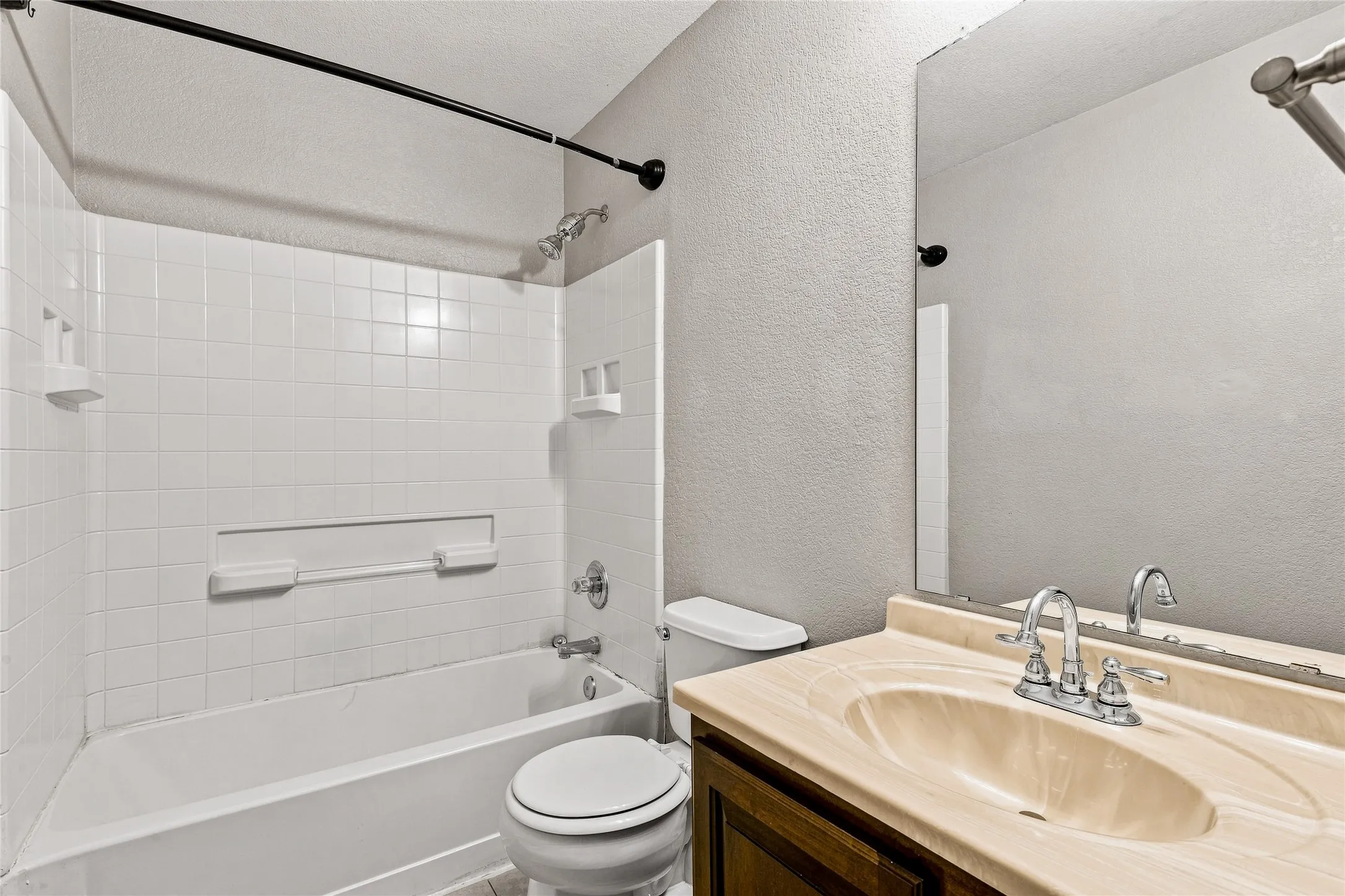 Single Family Residence For Sale in Tarrant County , 5281 Placid Drive, Haltom City, Texas 76117, 4 Bedroom, 3 Bathroom, 2 Garage spaces, 2,880 Sqft, built in 2006, mls#21348756, Real Estate Agent in Haltom City, Homes For Sale in Tarrant county, Homes For Sale in Haltom City, Realtor in Haltom City Texas, Real Estate Brokerage Independent Realty Texas, Luminita Cordes Realtor