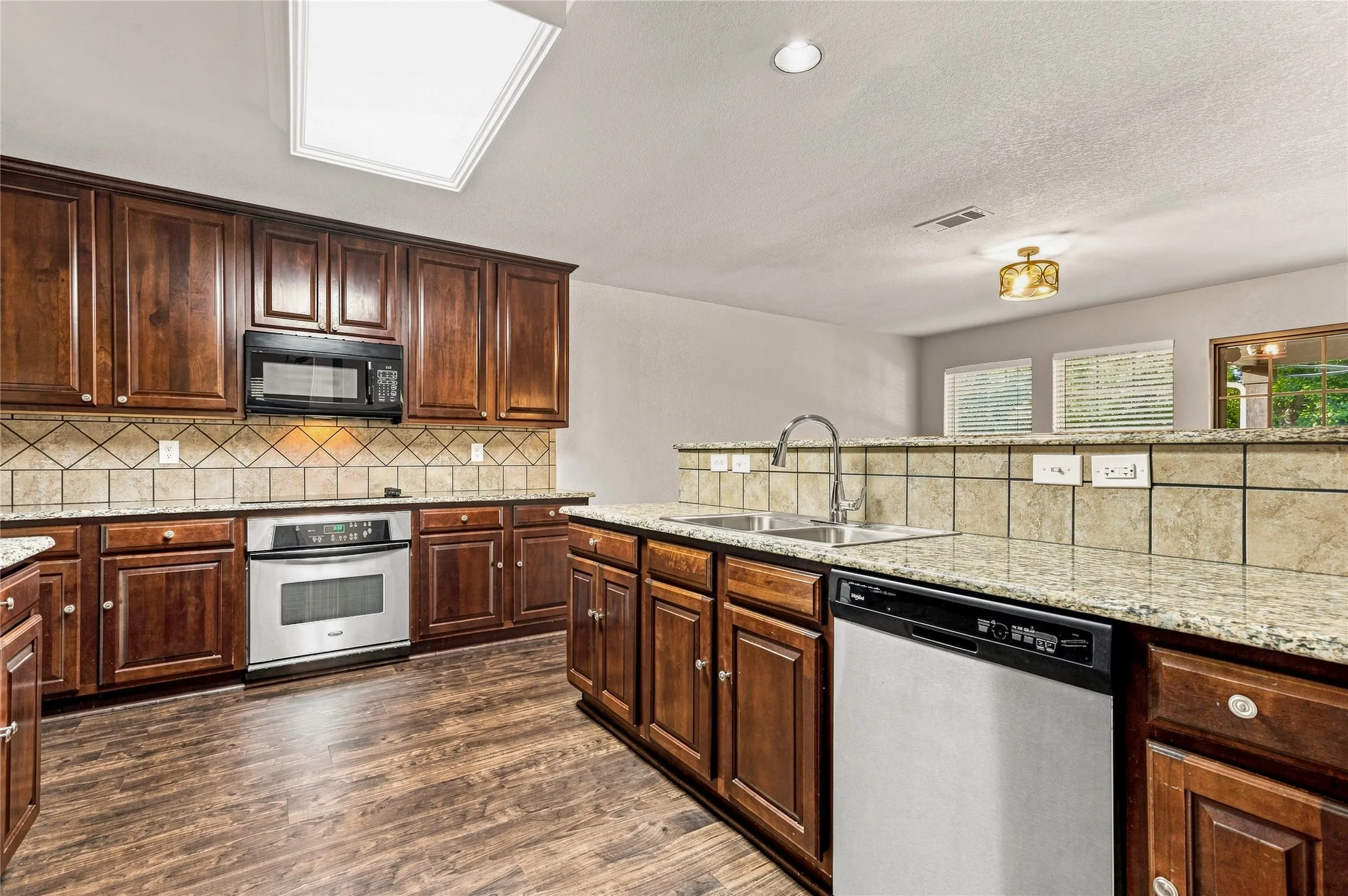 Single Family Residence For Sale in Tarrant County , 5281 Placid Drive, Haltom City, Texas 76117, 4 Bedroom, 3 Bathroom, 2 Garage spaces, 2,880 Sqft, built in 2006, mls#21348756, Real Estate Agent in Haltom City, Homes For Sale in Tarrant county, Homes For Sale in Haltom City, Realtor in Haltom City Texas, Real Estate Brokerage Independent Realty Texas, Luminita Cordes Realtor