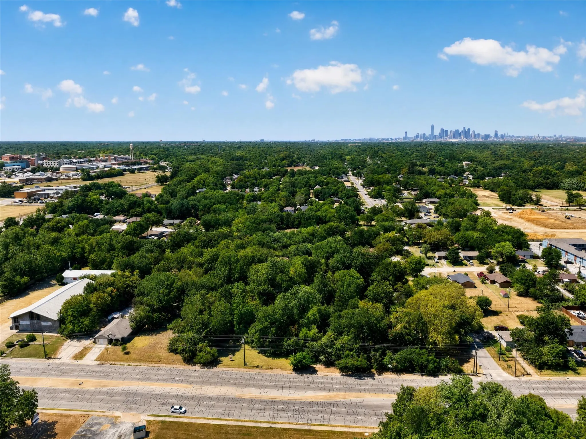 Unimproved Land For Sale in Dallas County , 2633 E Ledbetter Drive, Dallas, Texas 75216, 0, 0, Garage spaces, 0 Sqft, built in 0, Price $60,000, mls#21364577, Real Estate Agent in Dallas, Homes For Sale in Dallas county, Homes For Sale in Dallas, Realtor in Dallas Texas, Real Estate Brokerage Independent Realty Texas, Luminita Cordes Realtor