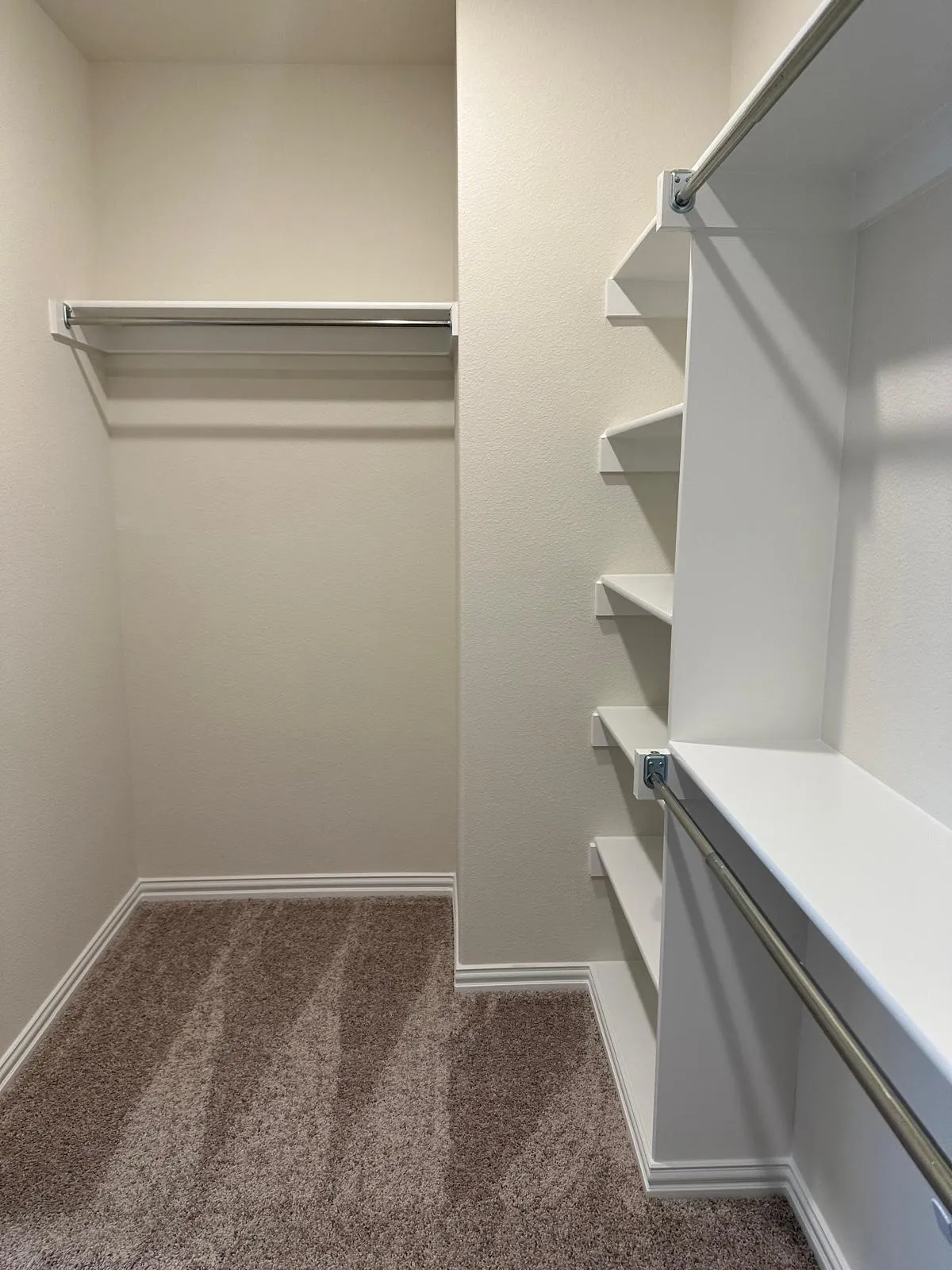 Townhouse For Rent in Collin County , 13139 Teton Street, Frisco, Texas 75035, 3 Bedroom, 3 Bathroom, 2 Garage spaces, 2,035 Sqft, built in 2022, mls#21364583, Real Estate Agent in Frisco, Homes For Rent in Collin county, Homes For Rent in Frisco, Realtor in Frisco Texas, Real Estate Brokerage Independent Realty Texas, Luminita Cordes Realtor