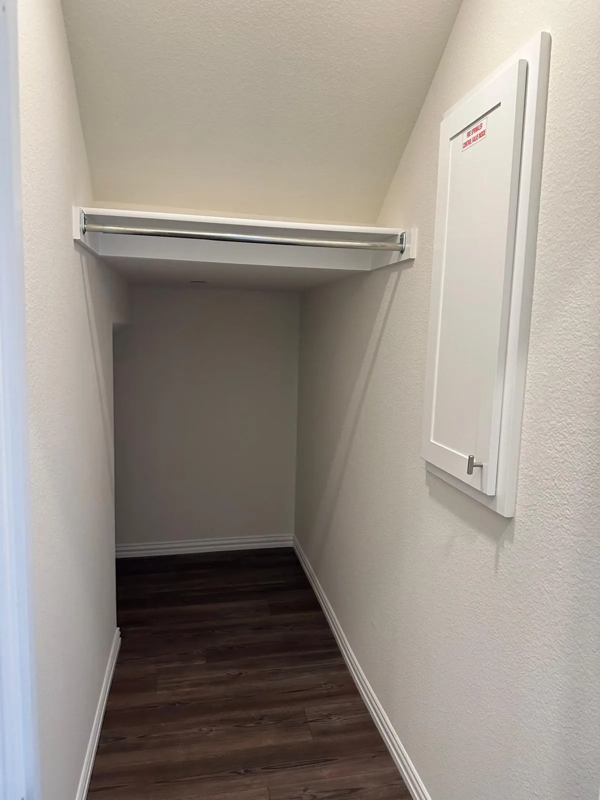 Townhouse For Rent in Collin County , 13139 Teton Street, Frisco, Texas 75035, 3 Bedroom, 3 Bathroom, 2 Garage spaces, 2,035 Sqft, built in 2022, mls#21364583, Real Estate Agent in Frisco, Homes For Rent in Collin county, Homes For Rent in Frisco, Realtor in Frisco Texas, Real Estate Brokerage Independent Realty Texas, Luminita Cordes Realtor
