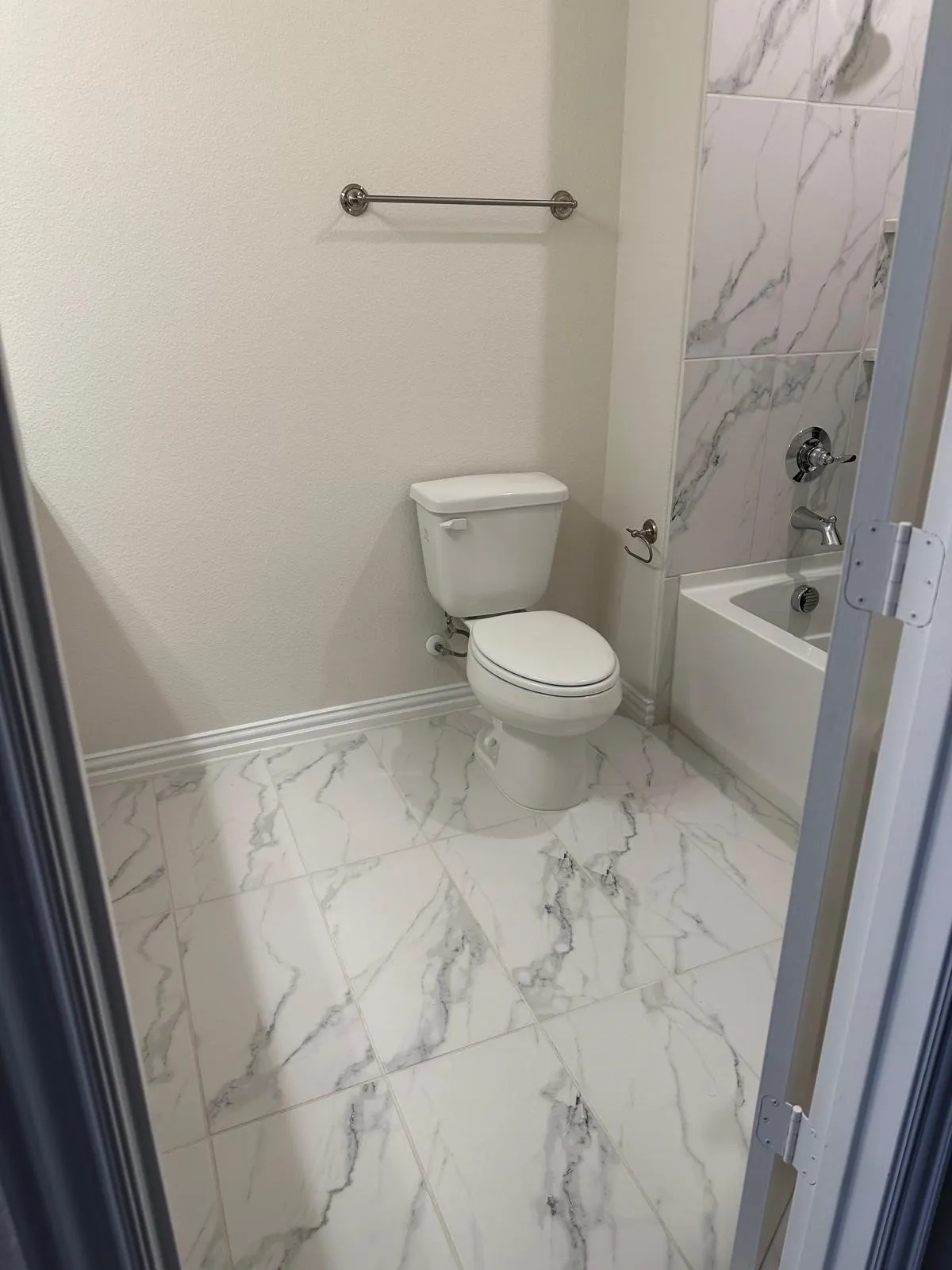 Townhouse For Rent in Collin County , 13139 Teton Street, Frisco, Texas 75035, 3 Bedroom, 3 Bathroom, 2 Garage spaces, 2,035 Sqft, built in 2022, mls#21364583, Real Estate Agent in Frisco, Homes For Rent in Collin county, Homes For Rent in Frisco, Realtor in Frisco Texas, Real Estate Brokerage Independent Realty Texas, Luminita Cordes Realtor