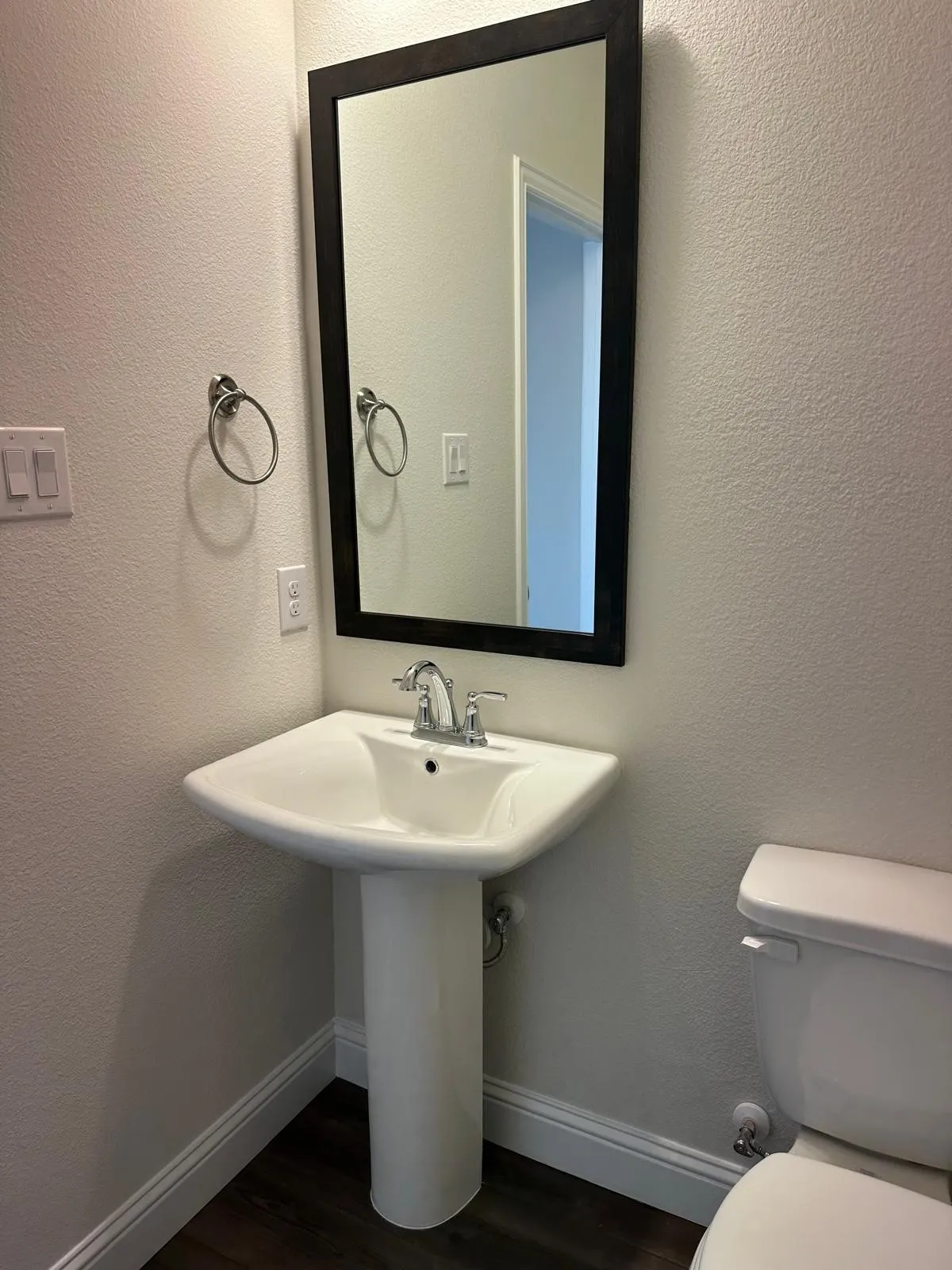 Townhouse For Rent in Collin County , 13139 Teton Street, Frisco, Texas 75035, 3 Bedroom, 3 Bathroom, 2 Garage spaces, 2,035 Sqft, built in 2022, mls#21364583, Real Estate Agent in Frisco, Homes For Rent in Collin county, Homes For Rent in Frisco, Realtor in Frisco Texas, Real Estate Brokerage Independent Realty Texas, Luminita Cordes Realtor