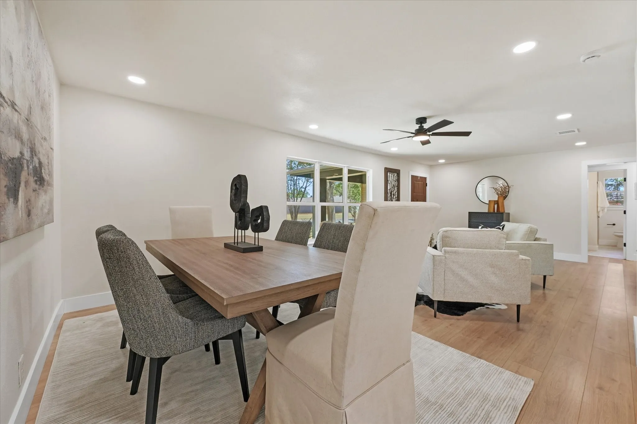 Single Family Residence For Sale in Tarrant County , 7320 Briley Drive, North Richland Hills, Texas 76180, 4 Bedroom, 3 Bathroom, 2 Garage spaces, 2,710 Sqft, built in 1954, mls#21364495, Real Estate Agent in North Richland Hills, Homes For Sale in Tarrant county, Homes For Sale in North Richland Hills, Realtor in North Richland Hills Texas, Real Estate Brokerage Independent Realty Texas, Luminita Cordes Realtor