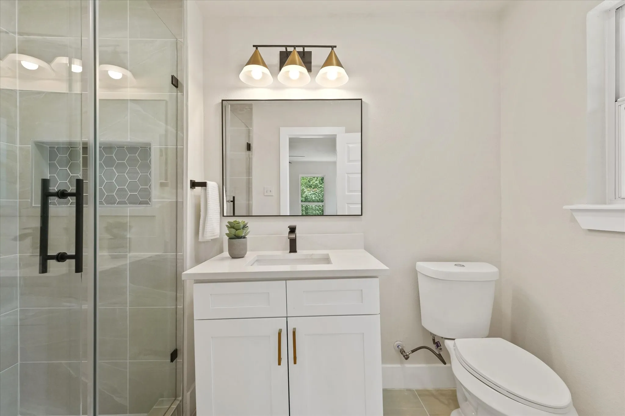 Single Family Residence For Sale in Tarrant County , 7320 Briley Drive, North Richland Hills, Texas 76180, 4 Bedroom, 3 Bathroom, 2 Garage spaces, 2,710 Sqft, built in 1954, mls#21364495, Real Estate Agent in North Richland Hills, Homes For Sale in Tarrant county, Homes For Sale in North Richland Hills, Realtor in North Richland Hills Texas, Real Estate Brokerage Independent Realty Texas, Luminita Cordes Realtor