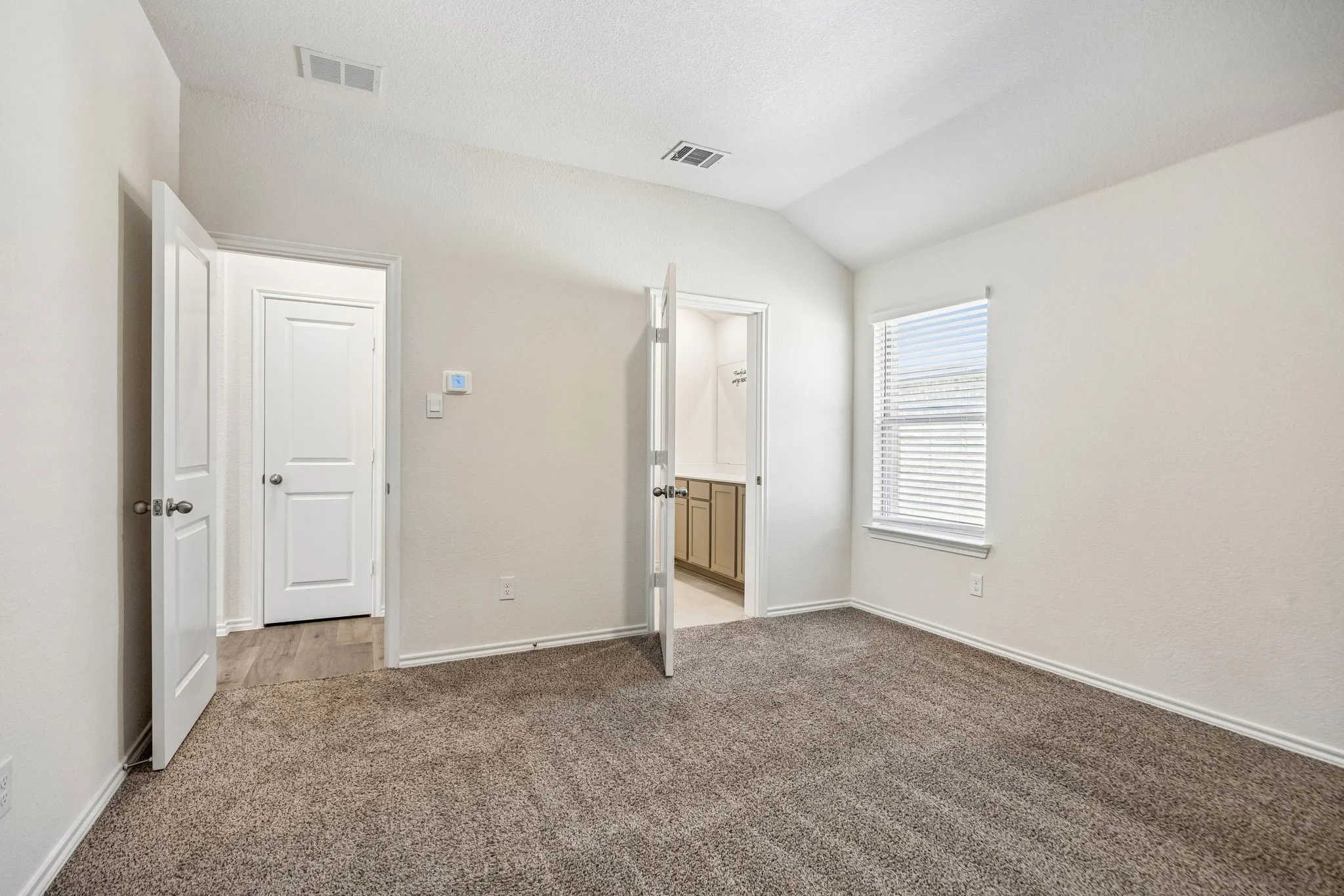 Single Family Residence For Sale in Kaufman County , 1140 Norias Drive, Forney, Texas 75126, 3 Bedroom, 2 Bathroom, 2 Garage spaces, 1,518 Sqft, built in 2022, mls#21363123, Real Estate Agent in Forney, Homes For Sale in Kaufman county, Homes For Sale in Forney, Realtor in Forney Texas, Real Estate Brokerage Independent Realty Texas, Luminita Cordes Realtor