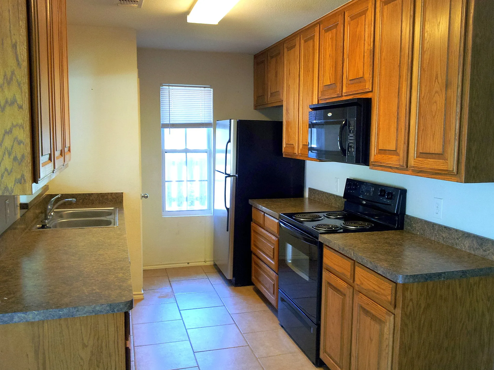 Duplex For Rent in Johnson County , 208 N Val Verde Circle A, Keene, Texas 76059, 3 Bedroom, 2 Bathroom, 2 Garage spaces, 1,506 Sqft, built in 2007, mls#21364596, Real Estate Agent in Keene, Homes For Rent in Johnson county, Homes For Rent in Keene, Realtor in Keene Texas, Real Estate Brokerage Independent Realty Texas, Luminita Cordes Realtor