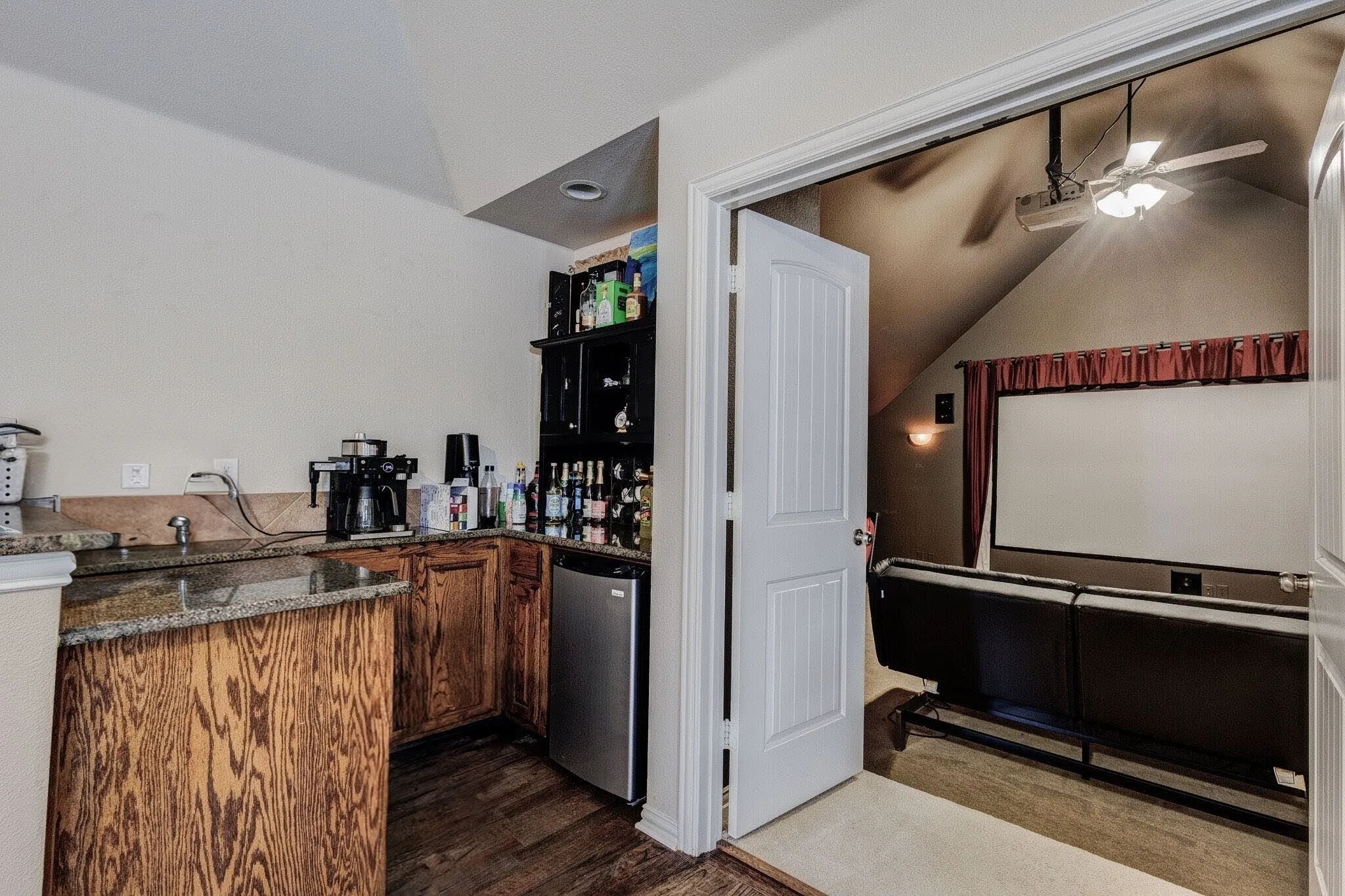 Single Family Residence For Rent in Denton County , 2663 Clearfield Lane, Frisco, Texas 75036, 5 Bedroom, 5 Bathroom, 3 Garage spaces, 5,226 Sqft, built in 2006, mls#21364589, Real Estate Agent in Frisco, Homes For Rent in Denton county, Homes For Rent in Frisco, Realtor in Frisco Texas, Real Estate Brokerage Independent Realty Texas, Luminita Cordes Realtor