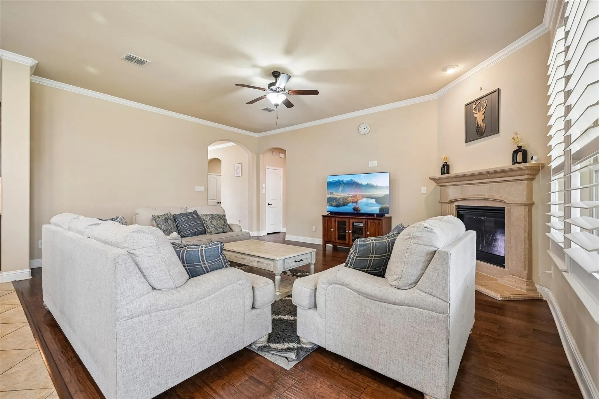 Single Family Residence For Sale in Collin County , 9655 Corinth Lane, Frisco, Texas 75035, 3 Bedroom, 2 Bathroom, 3 Garage spaces, 2,181 Sqft, built in 2015, mls#21364300, Real Estate Agent in Frisco, Homes For Sale in Collin county, Homes For Sale in Frisco, Realtor in Frisco Texas, Real Estate Brokerage Independent Realty Texas, Luminita Cordes Realtor