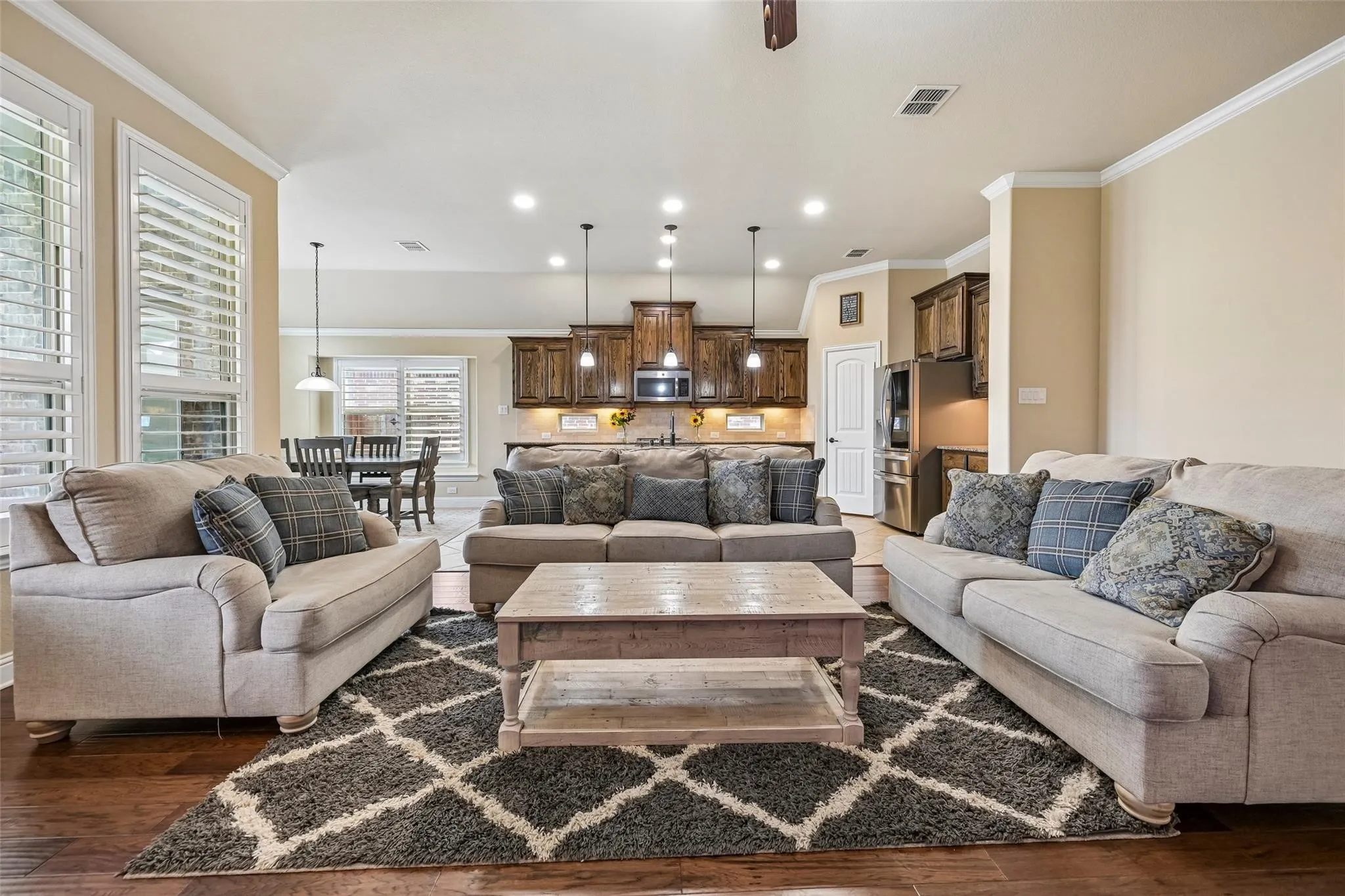 Single Family Residence For Sale in Collin County , 9655 Corinth Lane, Frisco, Texas 75035, 3 Bedroom, 2 Bathroom, 3 Garage spaces, 2,181 Sqft, built in 2015, mls#21364300, Real Estate Agent in Frisco, Homes For Sale in Collin county, Homes For Sale in Frisco, Realtor in Frisco Texas, Real Estate Brokerage Independent Realty Texas, Luminita Cordes Realtor