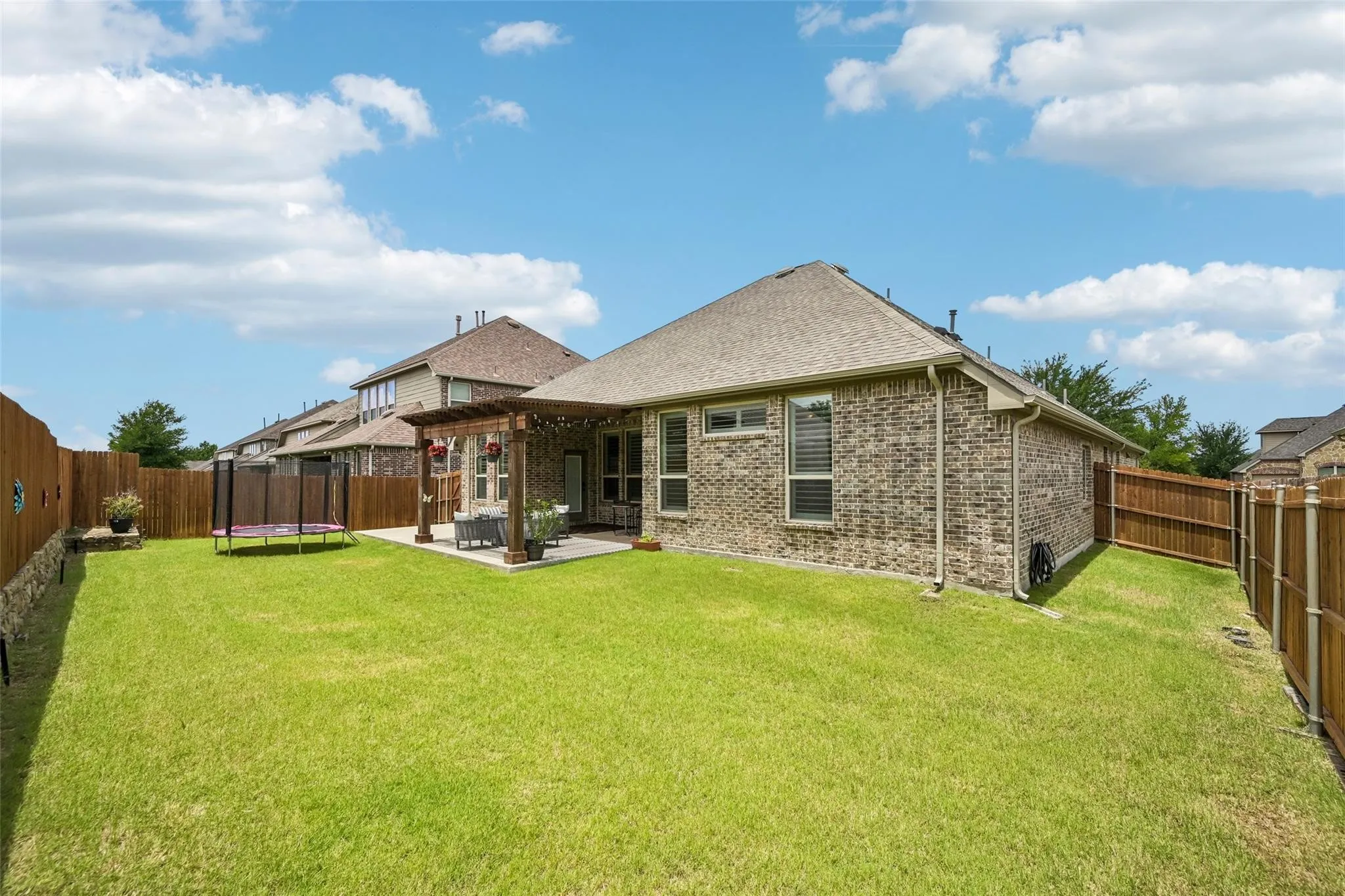Single Family Residence For Sale in Collin County , 9655 Corinth Lane, Frisco, Texas 75035, 3 Bedroom, 2 Bathroom, 3 Garage spaces, 2,181 Sqft, built in 2015, mls#21364300, Real Estate Agent in Frisco, Homes For Sale in Collin county, Homes For Sale in Frisco, Realtor in Frisco Texas, Real Estate Brokerage Independent Realty Texas, Luminita Cordes Realtor