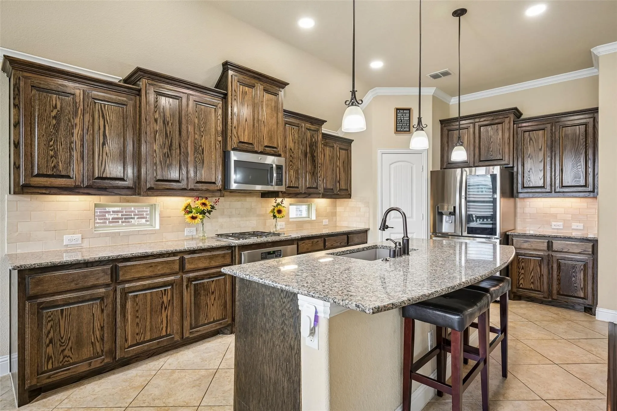 Single Family Residence For Sale in Collin County , 9655 Corinth Lane, Frisco, Texas 75035, 3 Bedroom, 2 Bathroom, 3 Garage spaces, 2,181 Sqft, built in 2015, mls#21364300, Real Estate Agent in Frisco, Homes For Sale in Collin county, Homes For Sale in Frisco, Realtor in Frisco Texas, Real Estate Brokerage Independent Realty Texas, Luminita Cordes Realtor