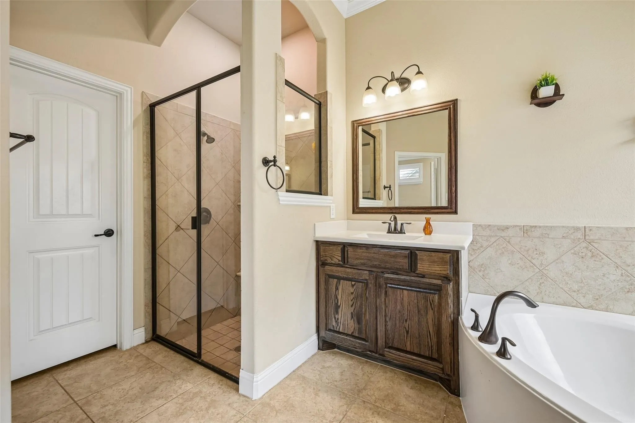 Single Family Residence For Sale in Collin County , 9655 Corinth Lane, Frisco, Texas 75035, 3 Bedroom, 2 Bathroom, 3 Garage spaces, 2,181 Sqft, built in 2015, mls#21364300, Real Estate Agent in Frisco, Homes For Sale in Collin county, Homes For Sale in Frisco, Realtor in Frisco Texas, Real Estate Brokerage Independent Realty Texas, Luminita Cordes Realtor
