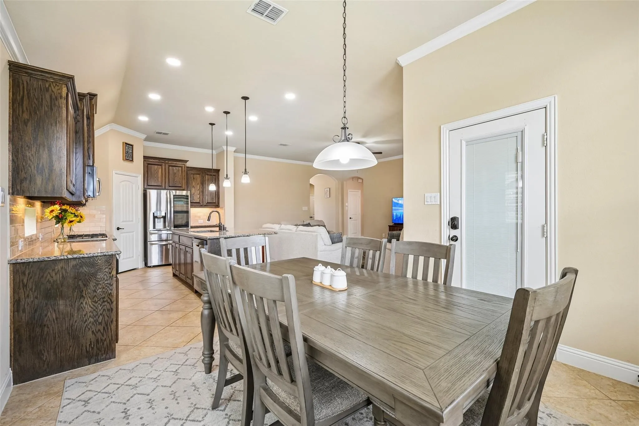 Single Family Residence For Sale in Collin County , 9655 Corinth Lane, Frisco, Texas 75035, 3 Bedroom, 2 Bathroom, 3 Garage spaces, 2,181 Sqft, built in 2015, mls#21364300, Real Estate Agent in Frisco, Homes For Sale in Collin county, Homes For Sale in Frisco, Realtor in Frisco Texas, Real Estate Brokerage Independent Realty Texas, Luminita Cordes Realtor