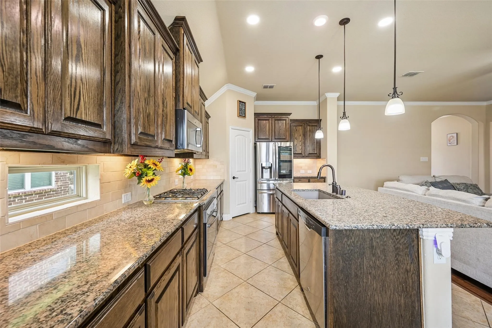 Single Family Residence For Sale in Collin County , 9655 Corinth Lane, Frisco, Texas 75035, 3 Bedroom, 2 Bathroom, 3 Garage spaces, 2,181 Sqft, built in 2015, mls#21364300, Real Estate Agent in Frisco, Homes For Sale in Collin county, Homes For Sale in Frisco, Realtor in Frisco Texas, Real Estate Brokerage Independent Realty Texas, Luminita Cordes Realtor