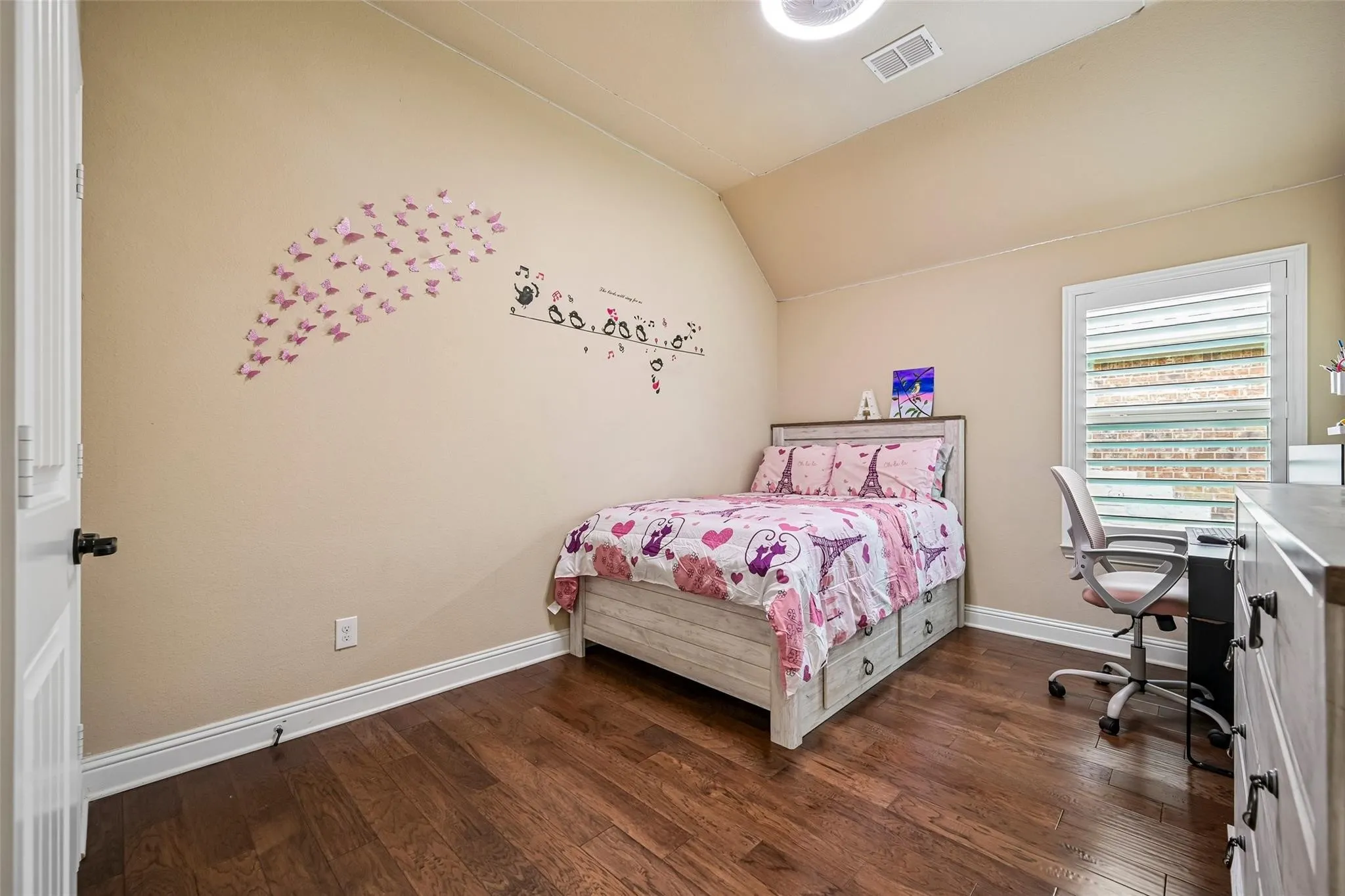 Single Family Residence For Sale in Collin County , 9655 Corinth Lane, Frisco, Texas 75035, 3 Bedroom, 2 Bathroom, 3 Garage spaces, 2,181 Sqft, built in 2015, mls#21364300, Real Estate Agent in Frisco, Homes For Sale in Collin county, Homes For Sale in Frisco, Realtor in Frisco Texas, Real Estate Brokerage Independent Realty Texas, Luminita Cordes Realtor