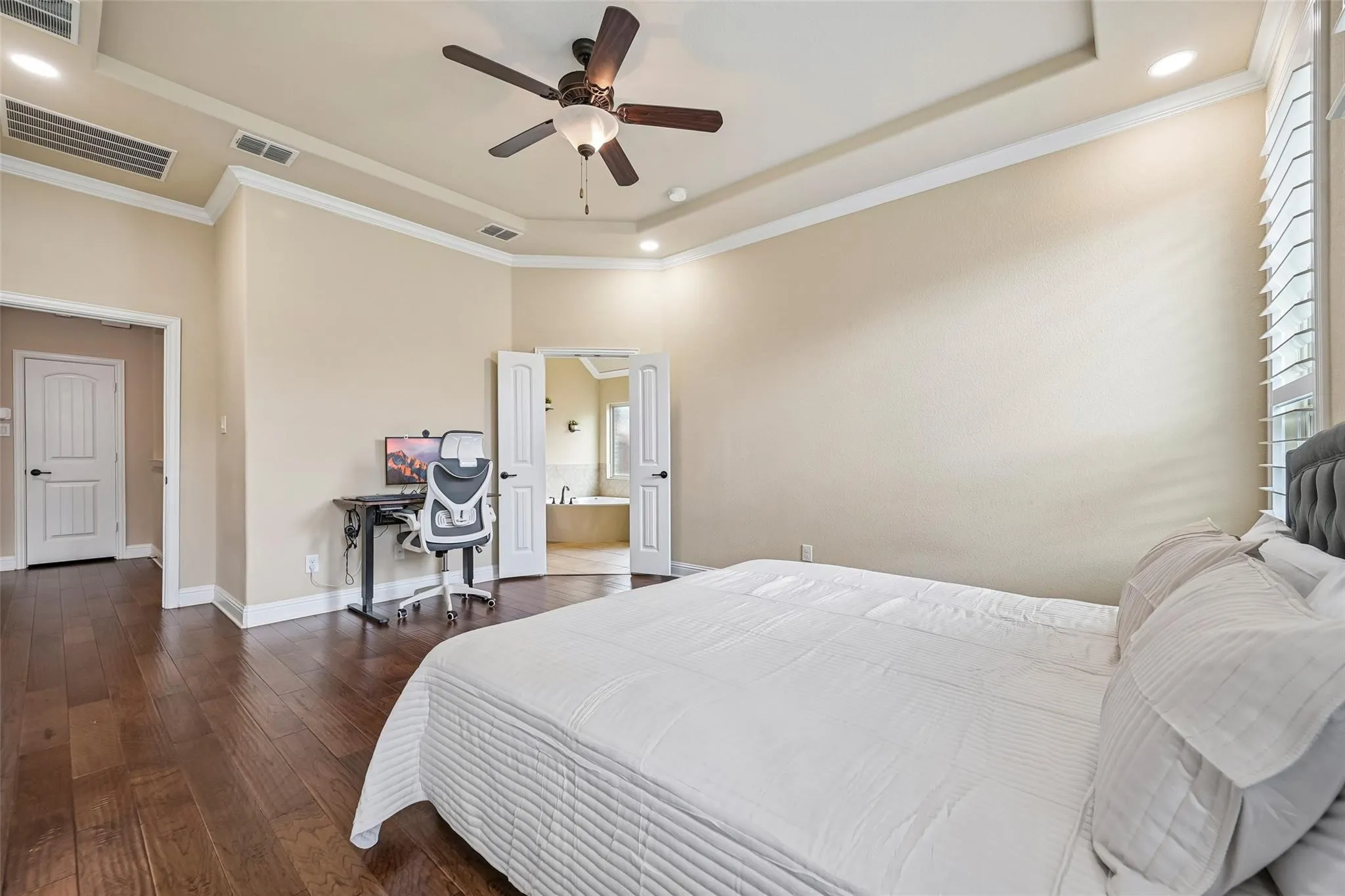Single Family Residence For Sale in Collin County , 9655 Corinth Lane, Frisco, Texas 75035, 3 Bedroom, 2 Bathroom, 3 Garage spaces, 2,181 Sqft, built in 2015, mls#21364300, Real Estate Agent in Frisco, Homes For Sale in Collin county, Homes For Sale in Frisco, Realtor in Frisco Texas, Real Estate Brokerage Independent Realty Texas, Luminita Cordes Realtor