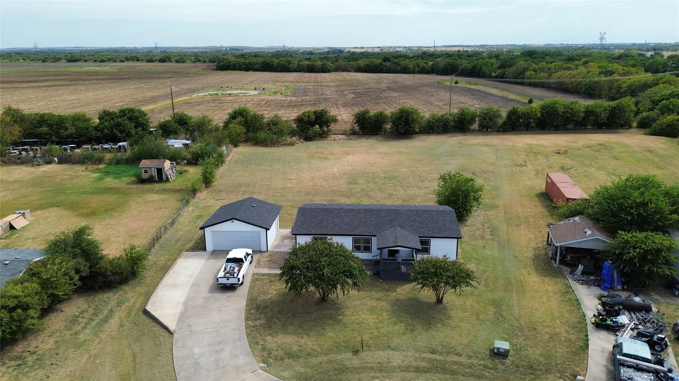 Mobile Home For Rent in Denton County , 6827 Spring Branch Drive, Krum, Texas 76249, 3 Bedroom, 2 Bathroom, 2 Garage spaces, 1,344 Sqft, built in 1998, mls#21364604, Real Estate Agent in Krum, Homes For Rent in Denton county, Homes For Rent in Krum, Realtor in Krum Texas, Real Estate Brokerage Independent Realty Texas, Luminita Cordes Realtor