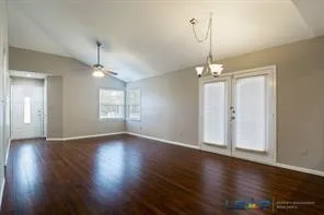 Duplex For Rent in Denton County , 565 Hunters Glen Street, Lewisville, Texas 75067, 2 Bedroom, 2 Bathroom, Garage spaces, 1,112 Sqft, built in 1983, Price $1,850, mls#21364611, Real Estate Agent in Lewisville, Homes For Rent in Denton county, Homes For Rent in Lewisville, Realtor in Lewisville Texas, Real Estate Brokerage Independent Realty Texas, Luminita Cordes Realtor