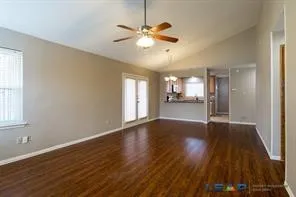 Duplex For Rent in Denton County , 565 Hunters Glen Street, Lewisville, Texas 75067, 2 Bedroom, 2 Bathroom, Garage spaces, 1,112 Sqft, built in 1983, Price $1,850, mls#21364611, Real Estate Agent in Lewisville, Homes For Rent in Denton county, Homes For Rent in Lewisville, Realtor in Lewisville Texas, Real Estate Brokerage Independent Realty Texas, Luminita Cordes Realtor