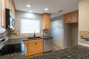 Duplex For Rent in Denton County , 565 Hunters Glen Street, Lewisville, Texas 75067, 2 Bedroom, 2 Bathroom, Garage spaces, 1,112 Sqft, built in 1983, Price $1,850, mls#21364611, Real Estate Agent in Lewisville, Homes For Rent in Denton county, Homes For Rent in Lewisville, Realtor in Lewisville Texas, Real Estate Brokerage Independent Realty Texas, Luminita Cordes Realtor