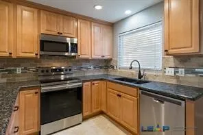 Duplex For Rent in Denton County , 565 Hunters Glen Street, Lewisville, Texas 75067, 2 Bedroom, 2 Bathroom, Garage spaces, 1,112 Sqft, built in 1983, Price $1,850, mls#21364611, Real Estate Agent in Lewisville, Homes For Rent in Denton county, Homes For Rent in Lewisville, Realtor in Lewisville Texas, Real Estate Brokerage Independent Realty Texas, Luminita Cordes Realtor