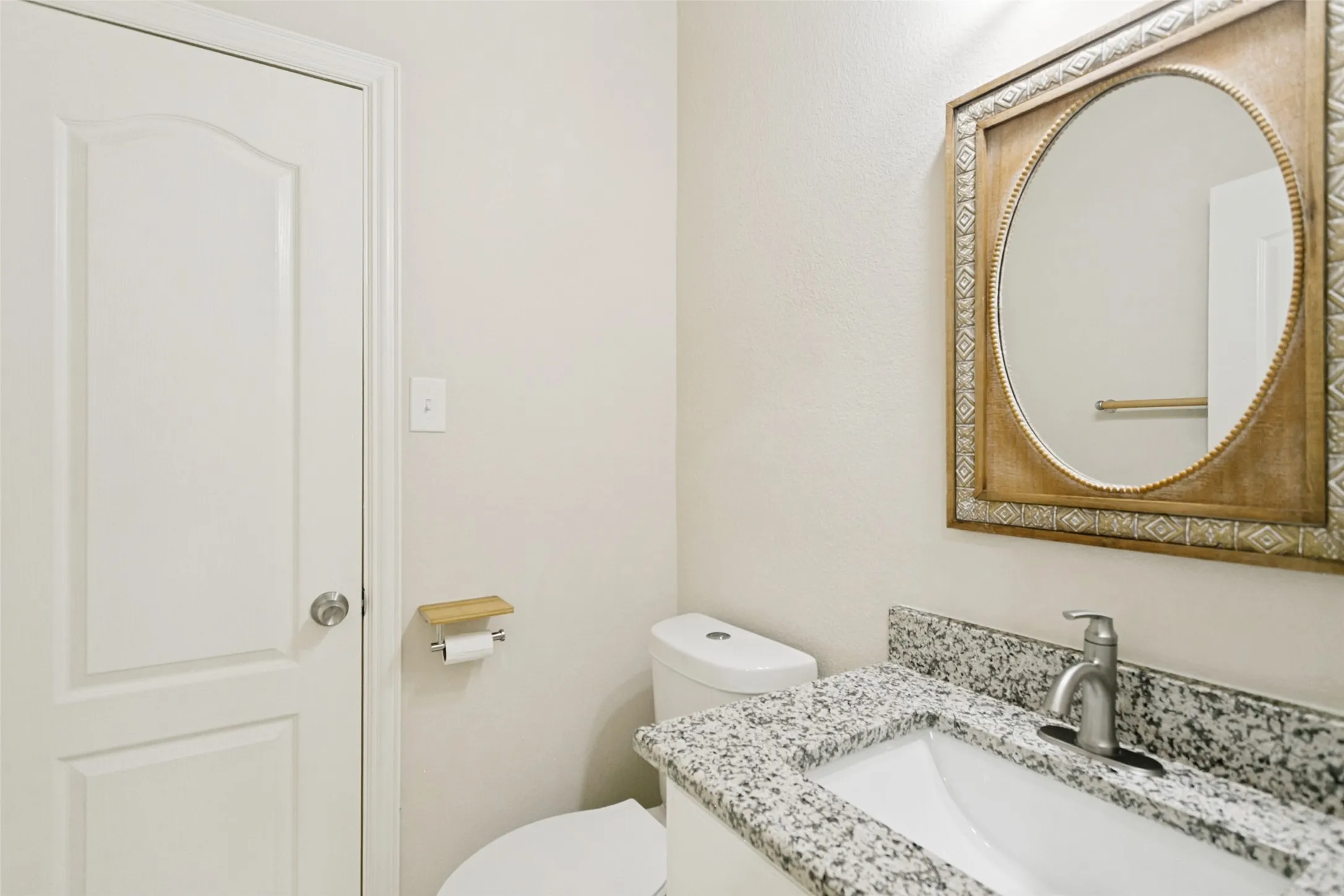 Single Family Residence For Sale in Collin County , 1611 Branch Creek Drive, Allen, Texas 75002, 3 Bedroom, 3 Bathroom, 2 Garage spaces, 2,740 Sqft, built in 2003, mls#21364585, Real Estate Agent in Allen, Homes For Sale in Collin county, Homes For Sale in Allen, Realtor in Allen Texas, Real Estate Brokerage Independent Realty Texas, Luminita Cordes Realtor