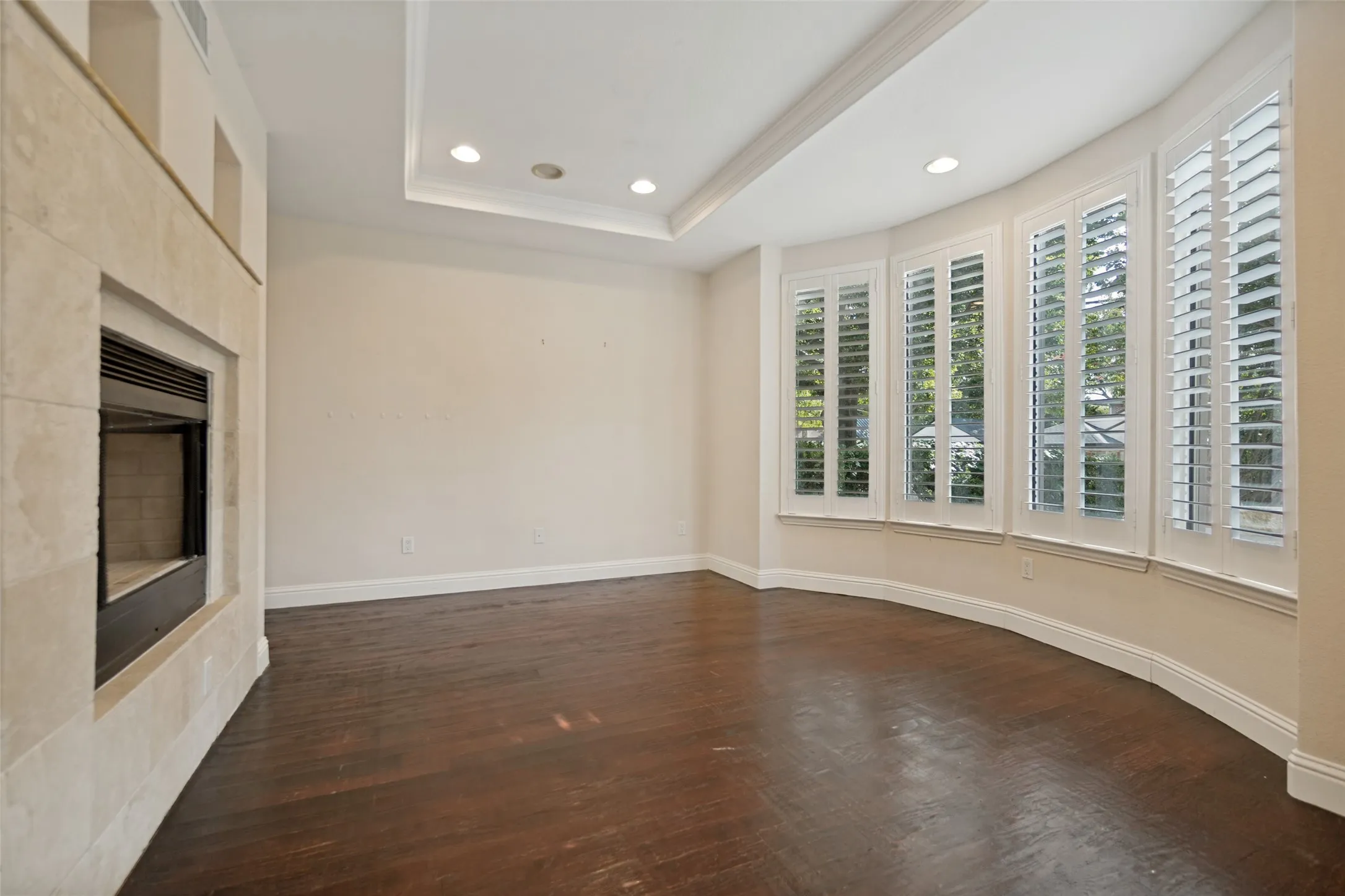 Single Family Residence For Rent in Dallas County , 6810 Airline Road, University Park, Texas 75205, 4 Bedroom, 3 Bathroom, 2 Garage spaces, 3,279 Sqft, built in 2006, mls#21359598, Real Estate Agent in University Park, Homes For Rent in Dallas county, Homes For Rent in University Park, Realtor in University Park Texas, Real Estate Brokerage Independent Realty Texas, Luminita Cordes Realtor