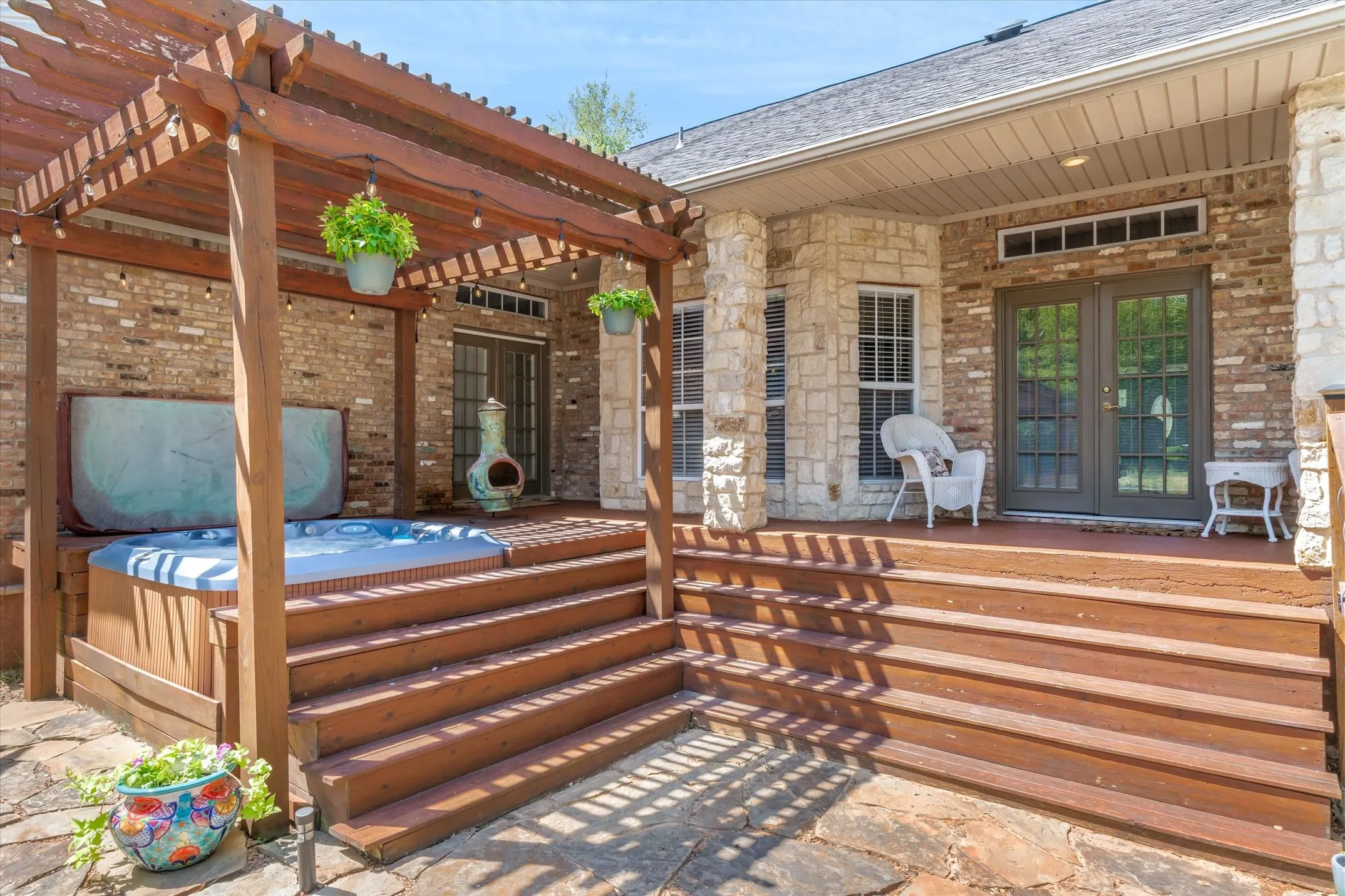 Single Family Residence For Sale in Van Zandt County , 1312 Vz County Road 2624, Wills Point, Texas 75169, 3 Bedroom, 4 Bathroom, 3 Garage spaces, 2,574 Sqft, built in 2000, mls#21364617, Real Estate Agent in Wills Point, Homes For Sale in Van Zandt county, Homes For Sale in Wills Point, Realtor in Wills Point Texas, Real Estate Brokerage Independent Realty Texas, Luminita Cordes Realtor