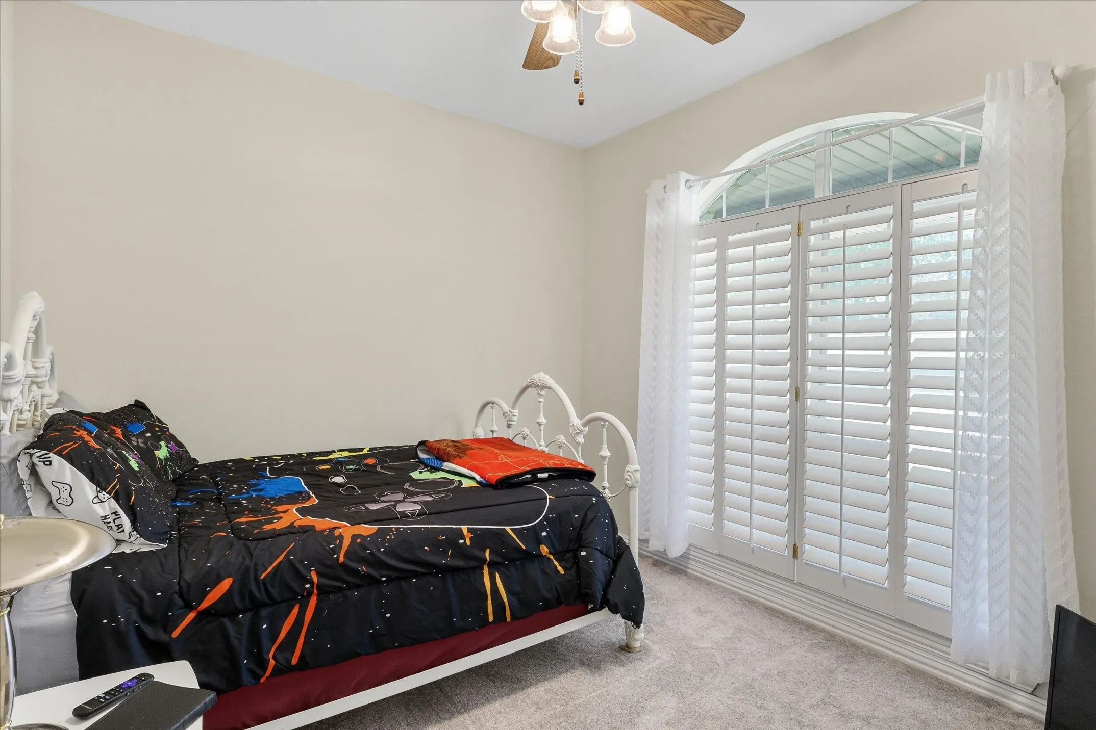 Single Family Residence For Sale in Van Zandt County , 1312 Vz County Road 2624, Wills Point, Texas 75169, 3 Bedroom, 4 Bathroom, 3 Garage spaces, 2,574 Sqft, built in 2000, mls#21364617, Real Estate Agent in Wills Point, Homes For Sale in Van Zandt county, Homes For Sale in Wills Point, Realtor in Wills Point Texas, Real Estate Brokerage Independent Realty Texas, Luminita Cordes Realtor
