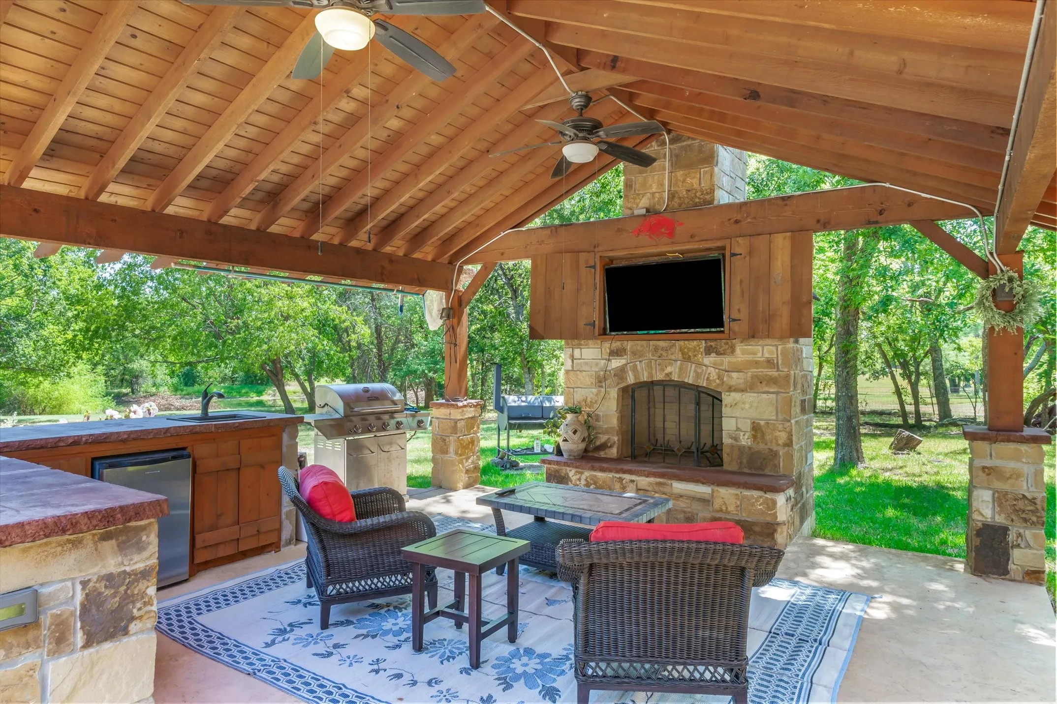 Single Family Residence For Sale in Van Zandt County , 1312 Vz County Road 2624, Wills Point, Texas 75169, 3 Bedroom, 4 Bathroom, 3 Garage spaces, 2,574 Sqft, built in 2000, mls#21364617, Real Estate Agent in Wills Point, Homes For Sale in Van Zandt county, Homes For Sale in Wills Point, Realtor in Wills Point Texas, Real Estate Brokerage Independent Realty Texas, Luminita Cordes Realtor