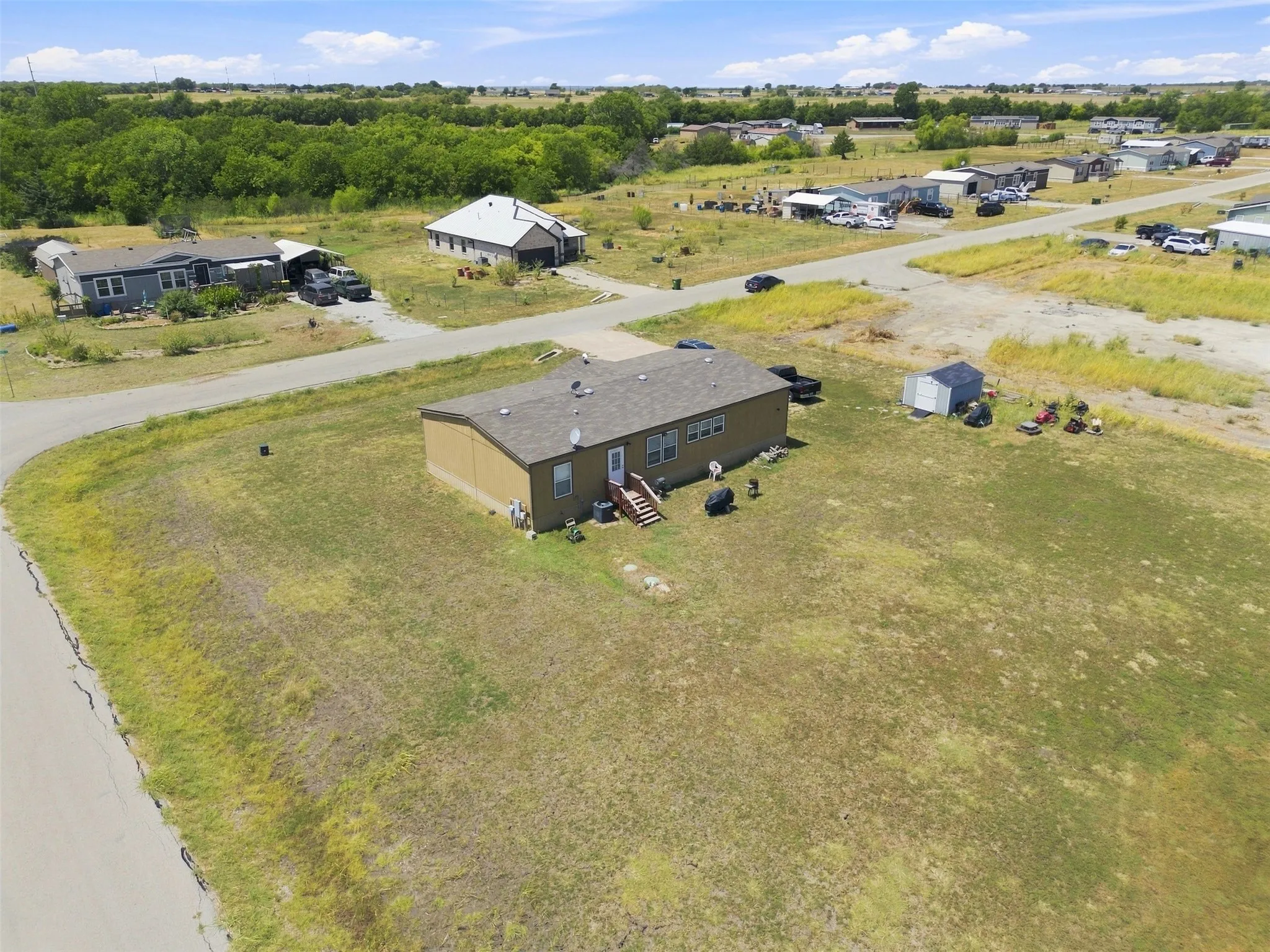 Mobile Home For Sale in Denton County , 120 Granite Drive, Ponder, Texas 76259, 3 Bedroom, 2 Bathroom, Garage spaces, 1,792 Sqft, built in 2021, mls#21364638, Real Estate Agent in Ponder, Homes For Sale in Denton county, Homes For Sale in Ponder, Realtor in Ponder Texas, Real Estate Brokerage Independent Realty Texas, Luminita Cordes Realtor