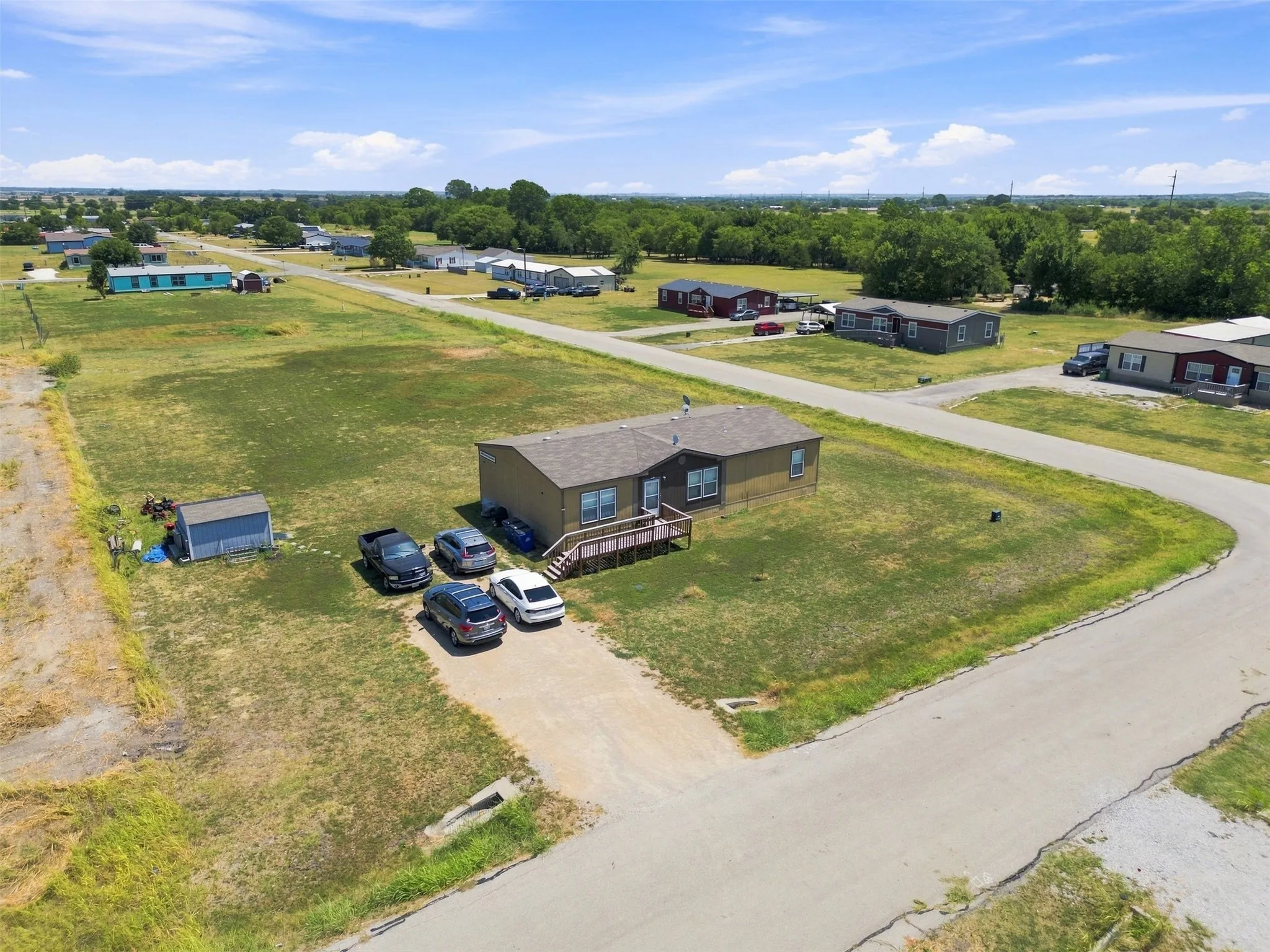 Mobile Home For Sale in Denton County , 120 Granite Drive, Ponder, Texas 76259, 3 Bedroom, 2 Bathroom, Garage spaces, 1,792 Sqft, built in 2021, mls#21364638, Real Estate Agent in Ponder, Homes For Sale in Denton county, Homes For Sale in Ponder, Realtor in Ponder Texas, Real Estate Brokerage Independent Realty Texas, Luminita Cordes Realtor