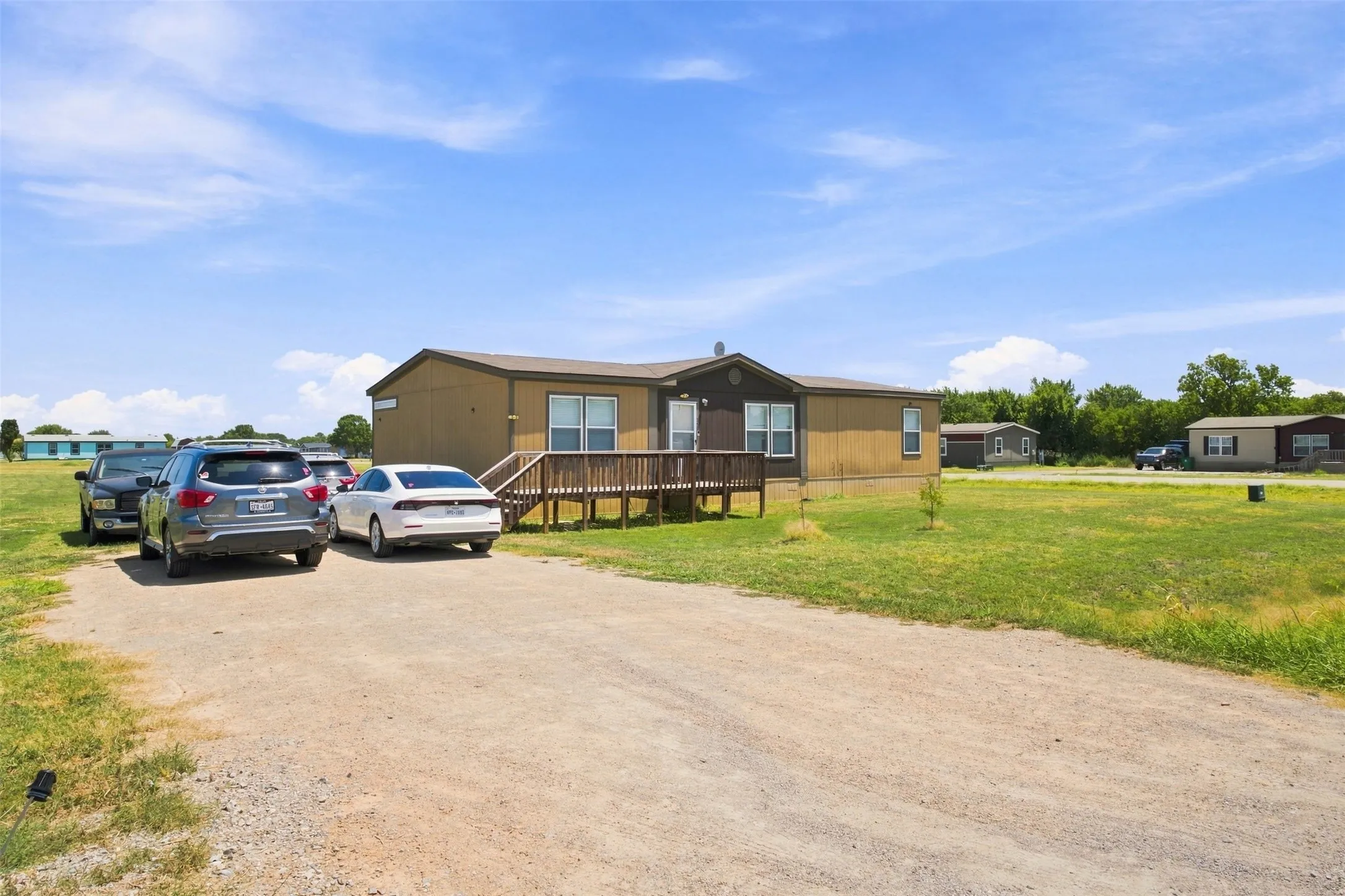 Mobile Home For Sale in Denton County , 120 Granite Drive, Ponder, Texas 76259, 3 Bedroom, 2 Bathroom, Garage spaces, 1,792 Sqft, built in 2021, mls#21364638, Real Estate Agent in Ponder, Homes For Sale in Denton county, Homes For Sale in Ponder, Realtor in Ponder Texas, Real Estate Brokerage Independent Realty Texas, Luminita Cordes Realtor