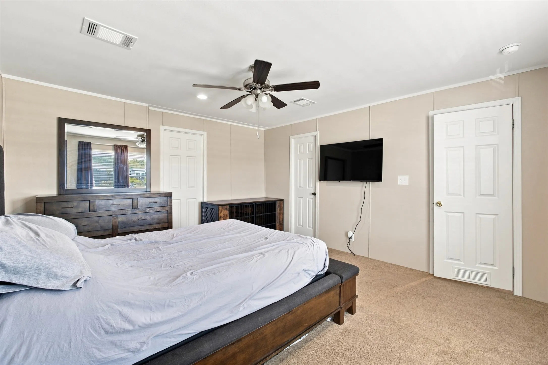 Mobile Home For Sale in Denton County , 120 Granite Drive, Ponder, Texas 76259, 3 Bedroom, 2 Bathroom, Garage spaces, 1,792 Sqft, built in 2021, mls#21364638, Real Estate Agent in Ponder, Homes For Sale in Denton county, Homes For Sale in Ponder, Realtor in Ponder Texas, Real Estate Brokerage Independent Realty Texas, Luminita Cordes Realtor