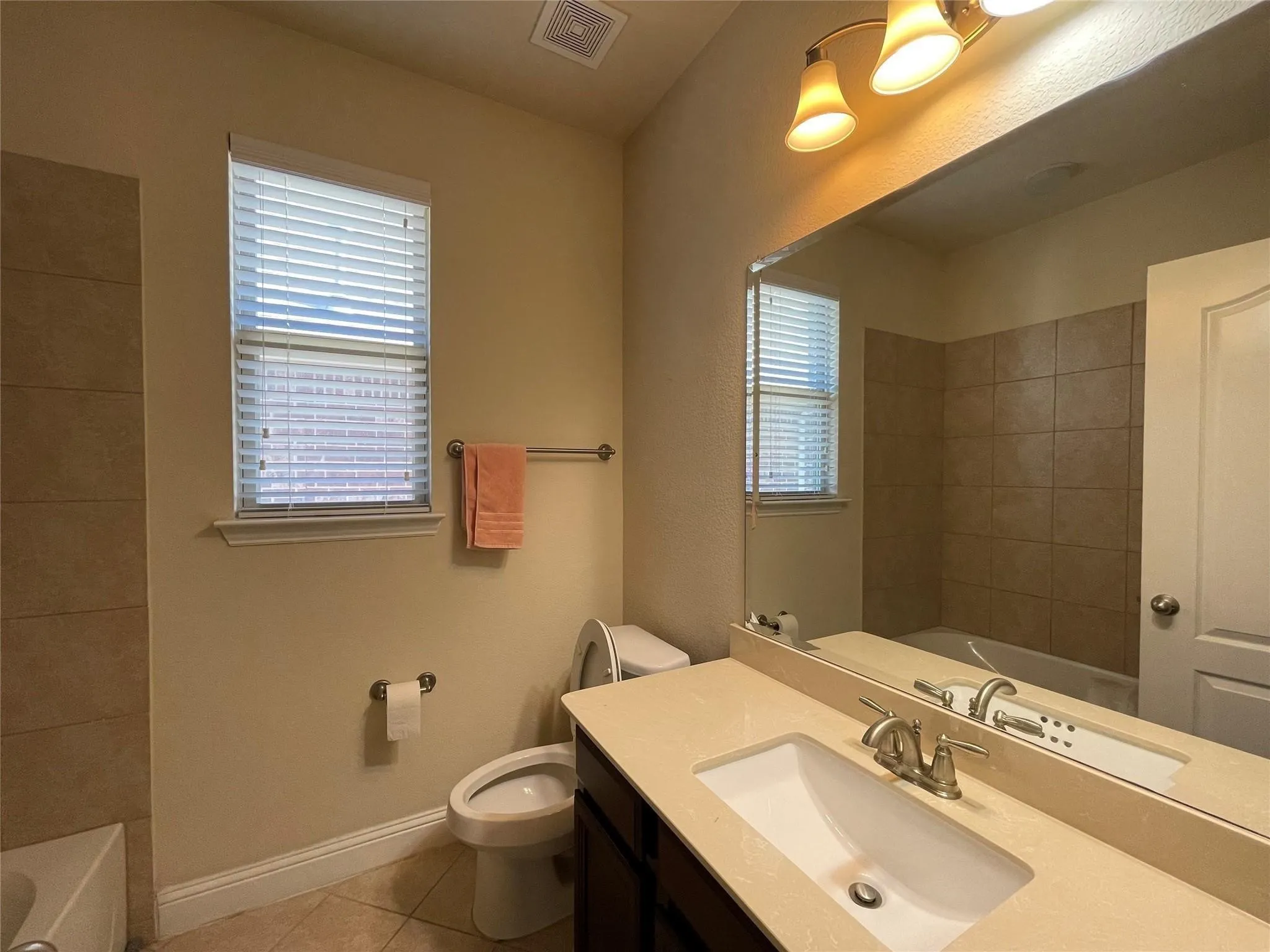 Single Family Residence For Rent in Collin County , 2404 Shenfield Drive, Mc Kinney, Texas 75071, 4 Bedroom, 2 Bathroom, 3 Garage spaces, 2,144 Sqft, built in 2016, mls#21364642, Real Estate Agent in Mc Kinney, Homes For Rent in Collin county, Homes For Rent in Mc Kinney, Realtor in Mc Kinney Texas, Real Estate Brokerage Independent Realty Texas, Luminita Cordes Realtor